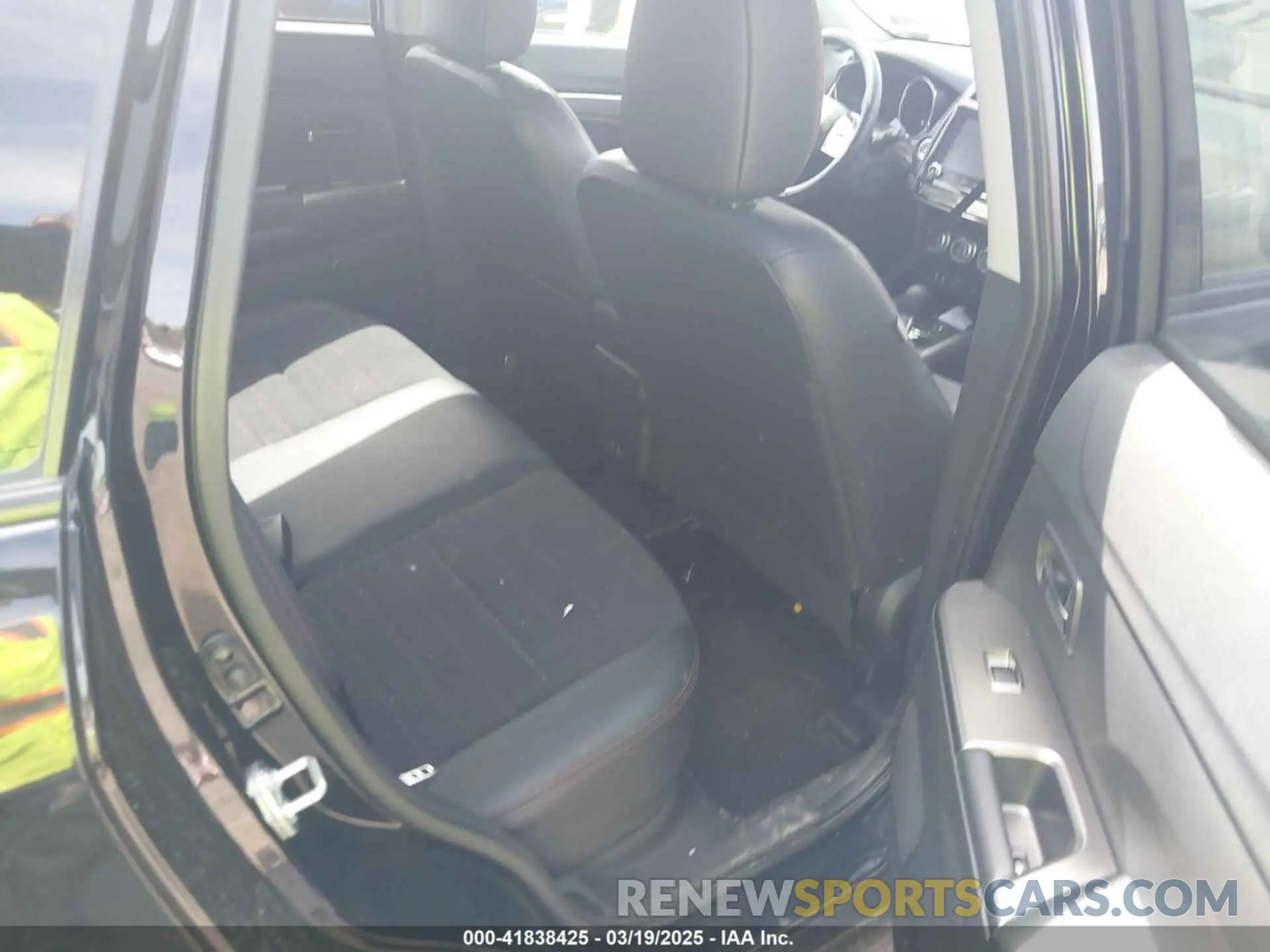 8 Photograph of a damaged car JA4ARUAU4RU004975 MITSUBISHI OUTLANDER SPORT 2024
