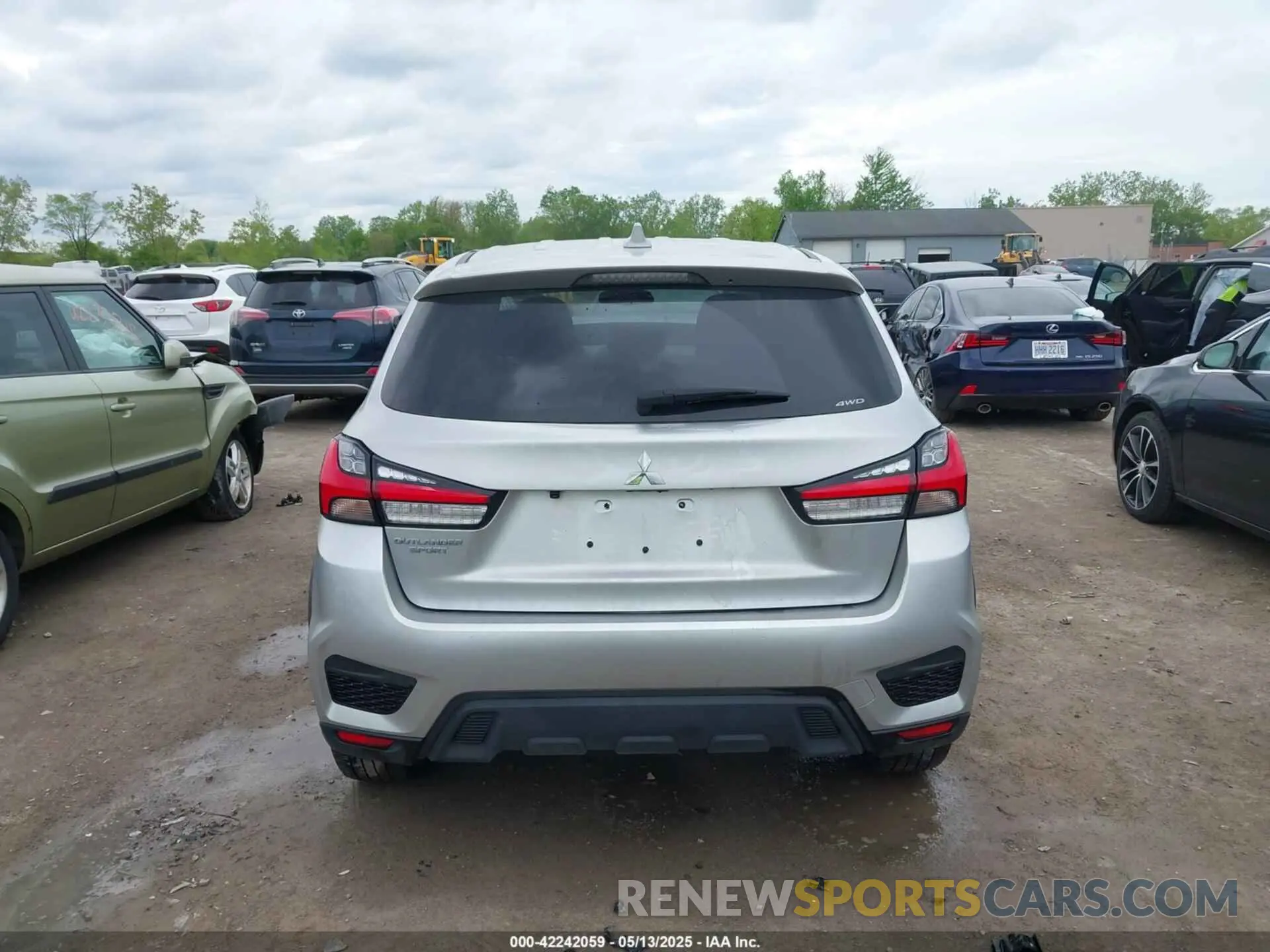 16 Photograph of a damaged car JA4ARUAU5RU005939 MITSUBISHI OUTLANDER SPORT 2024