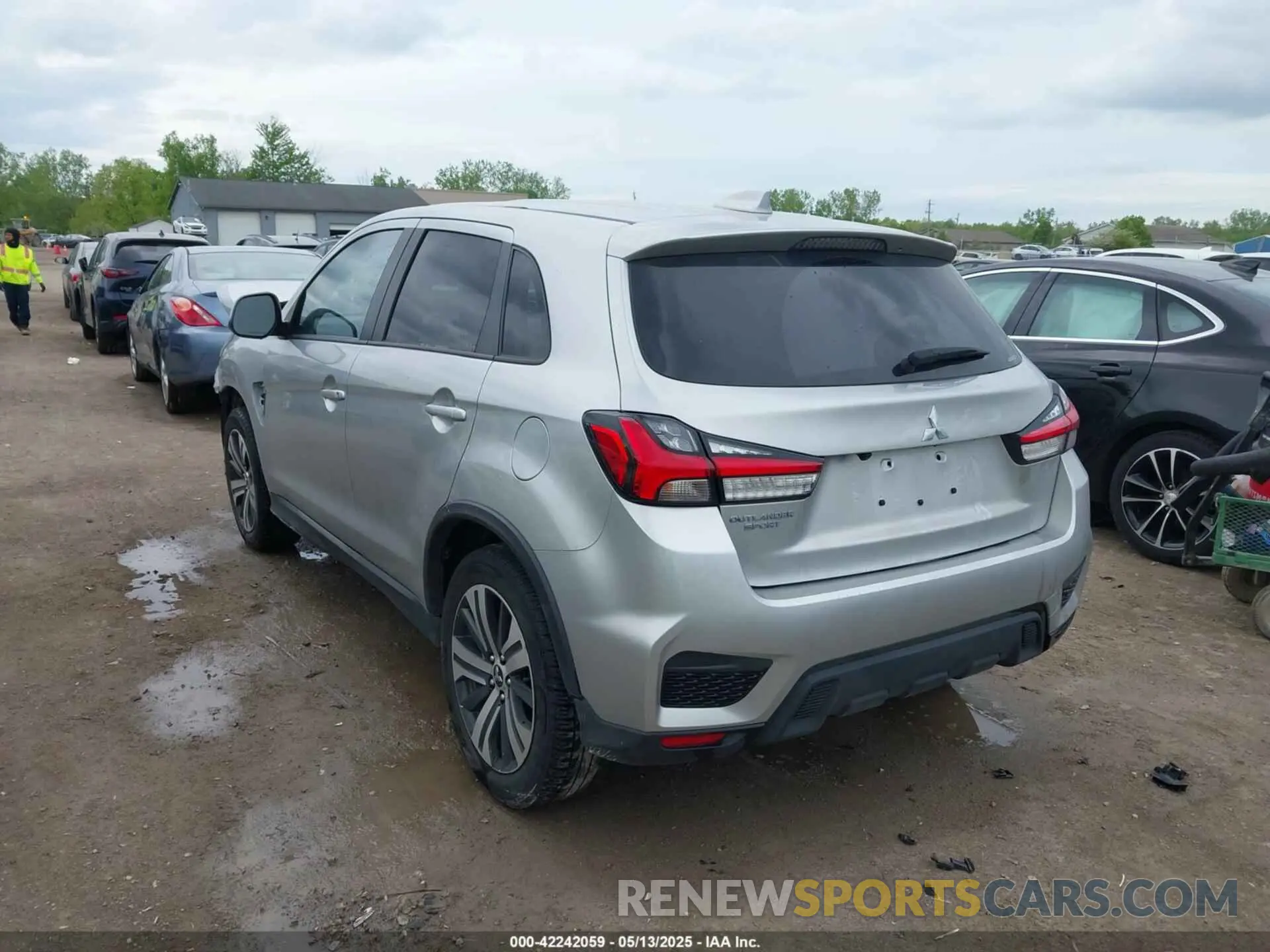 3 Photograph of a damaged car JA4ARUAU5RU005939 MITSUBISHI OUTLANDER SPORT 2024