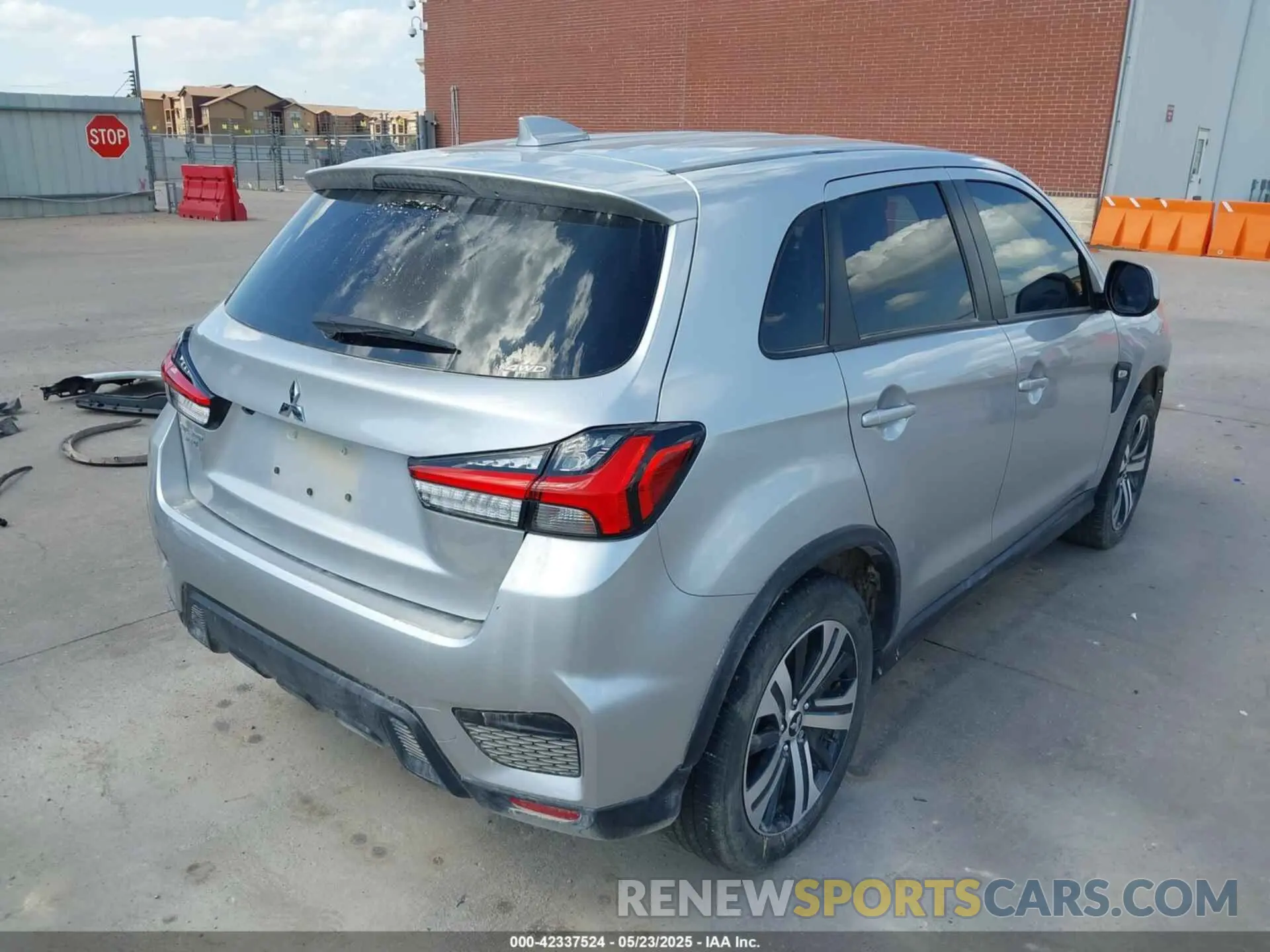 4 Photograph of a damaged car JA4ARUAU5RU012986 MITSUBISHI OUTLANDER SPORT 2024