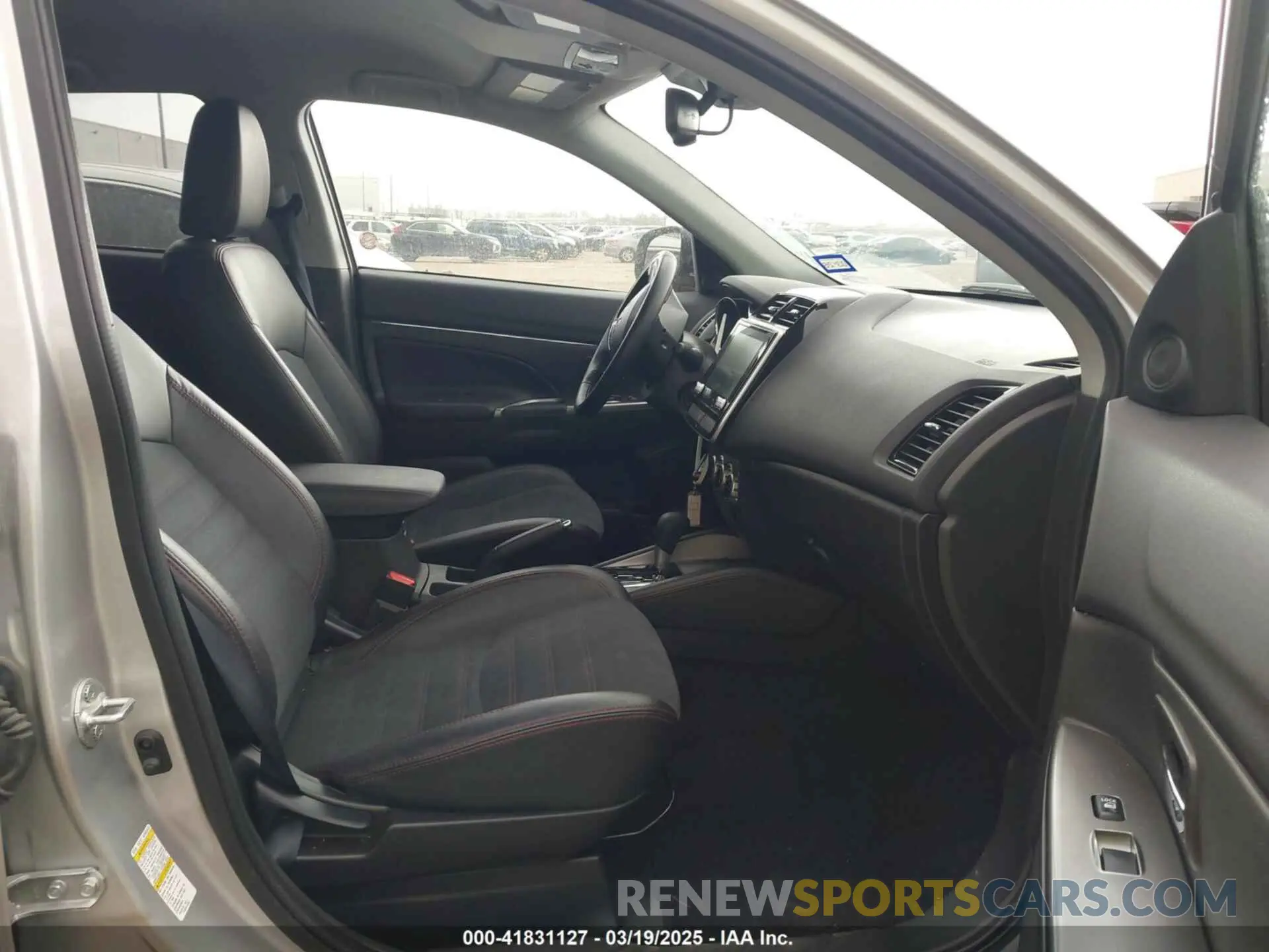 5 Photograph of a damaged car JA4ARUAU6RU008705 MITSUBISHI OUTLANDER SPORT 2024