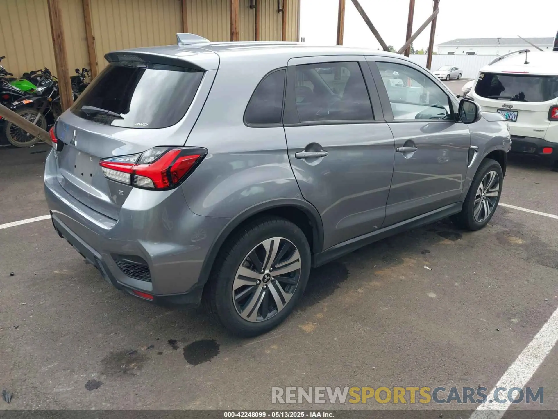 4 Photograph of a damaged car JA4ARUAU6RU013578 MITSUBISHI OUTLANDER SPORT 2024