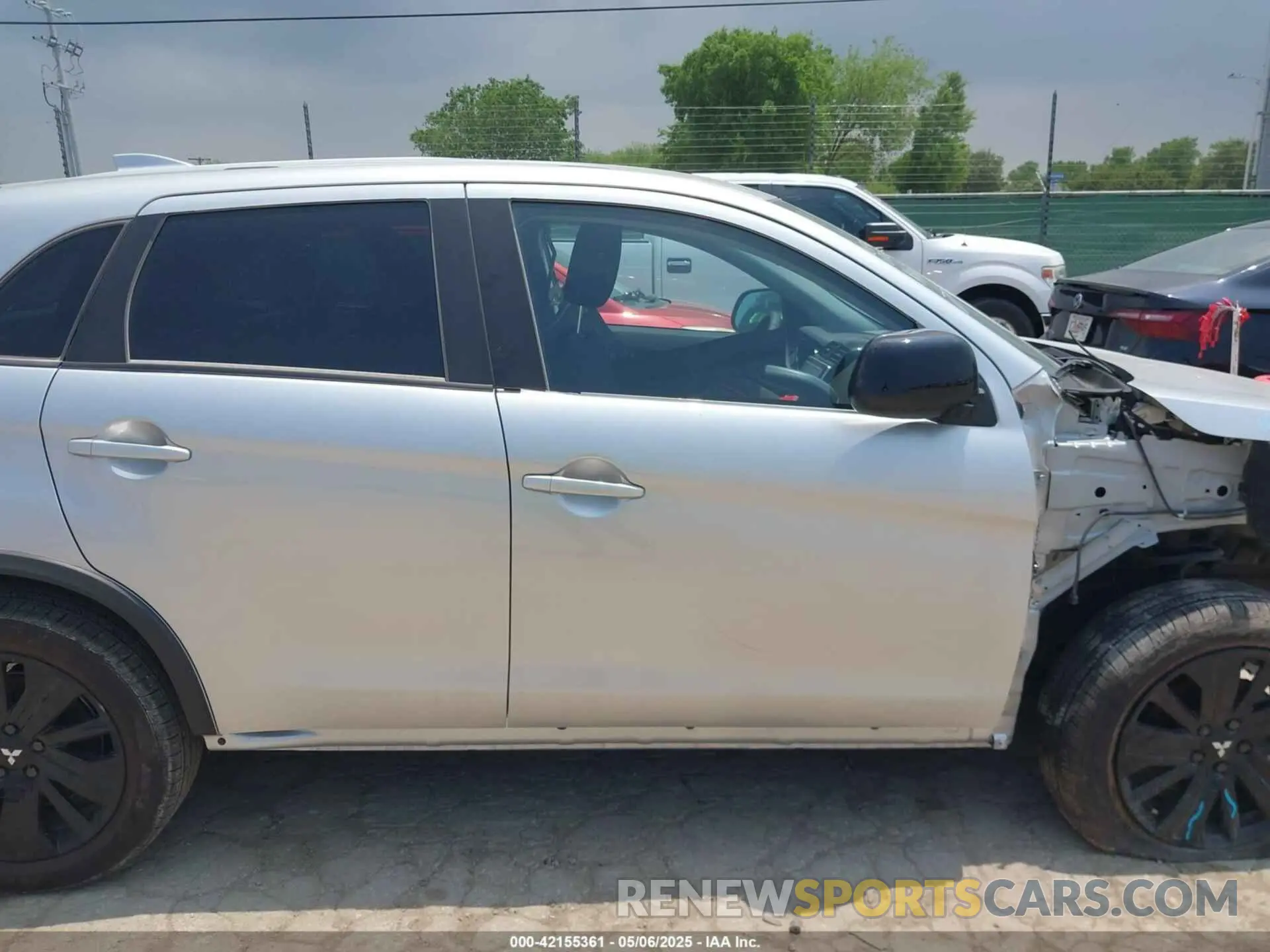 14 Photograph of a damaged car JA4ARUAU6RU017646 MITSUBISHI OUTLANDER SPORT 2024