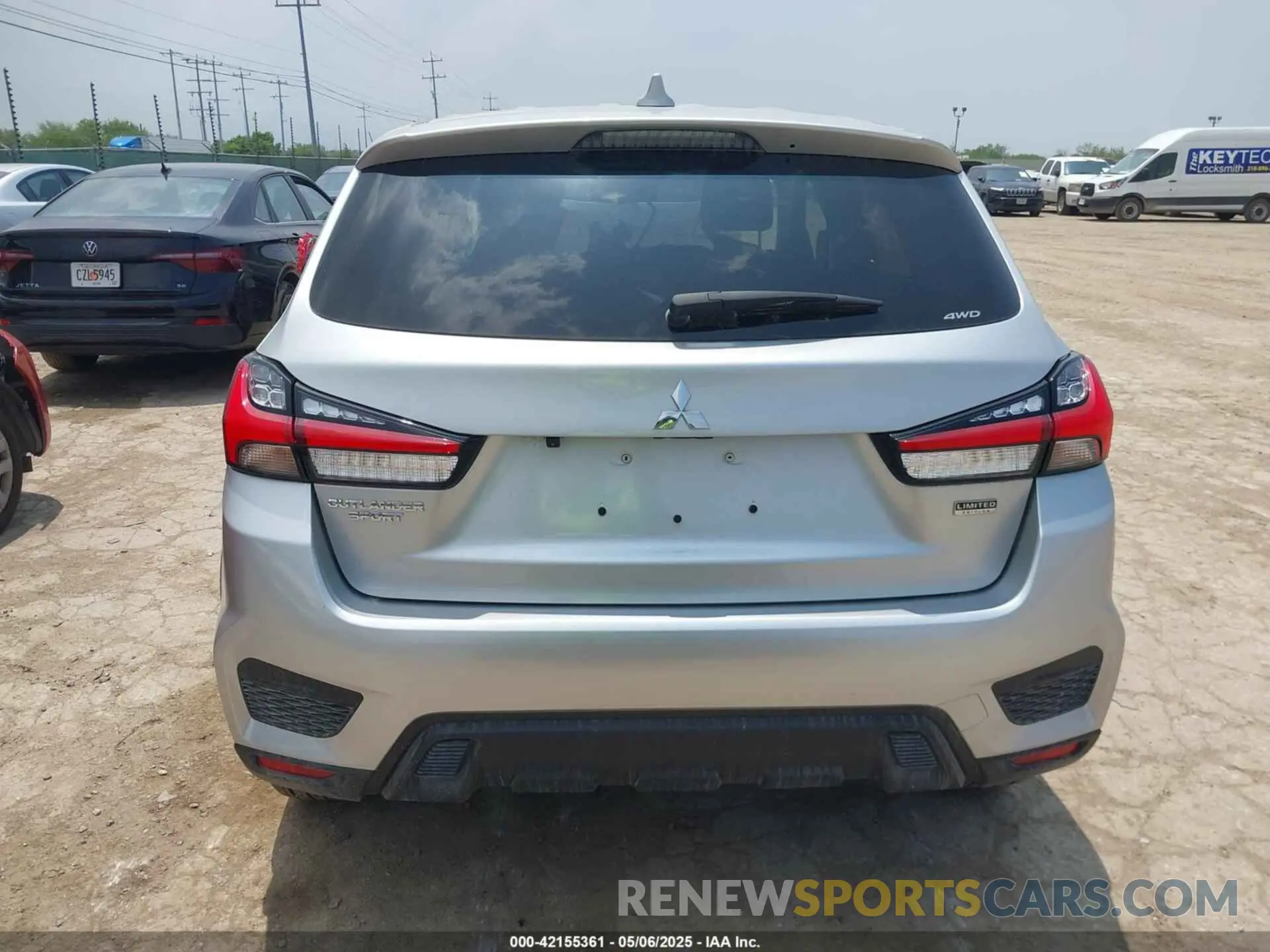 17 Photograph of a damaged car JA4ARUAU6RU017646 MITSUBISHI OUTLANDER SPORT 2024