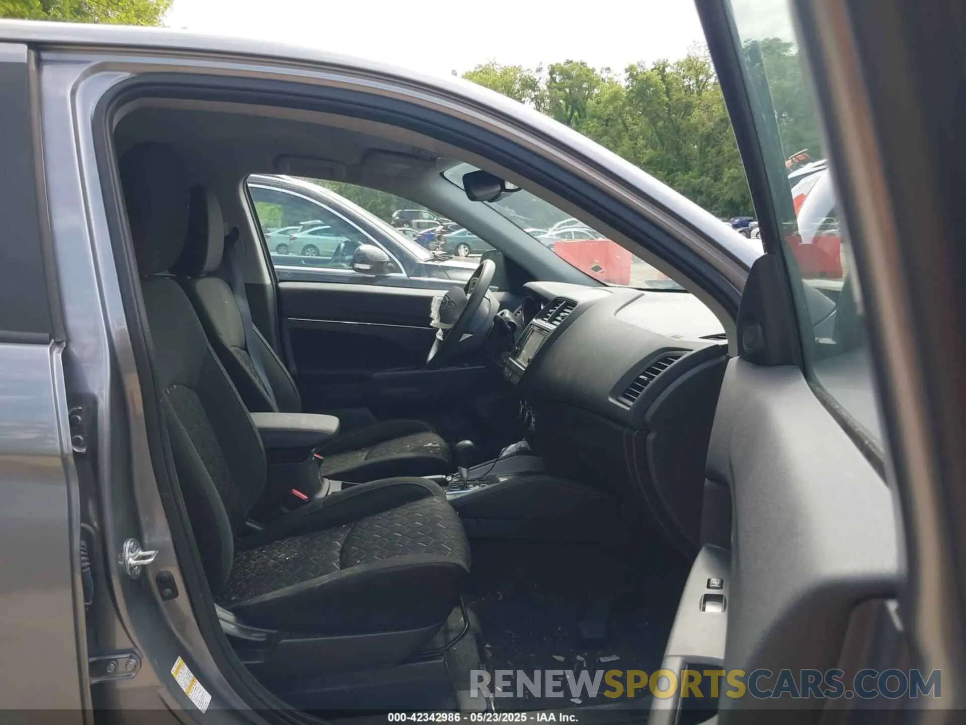 5 Photograph of a damaged car JA4ARUAU7RU008082 MITSUBISHI OUTLANDER SPORT 2024