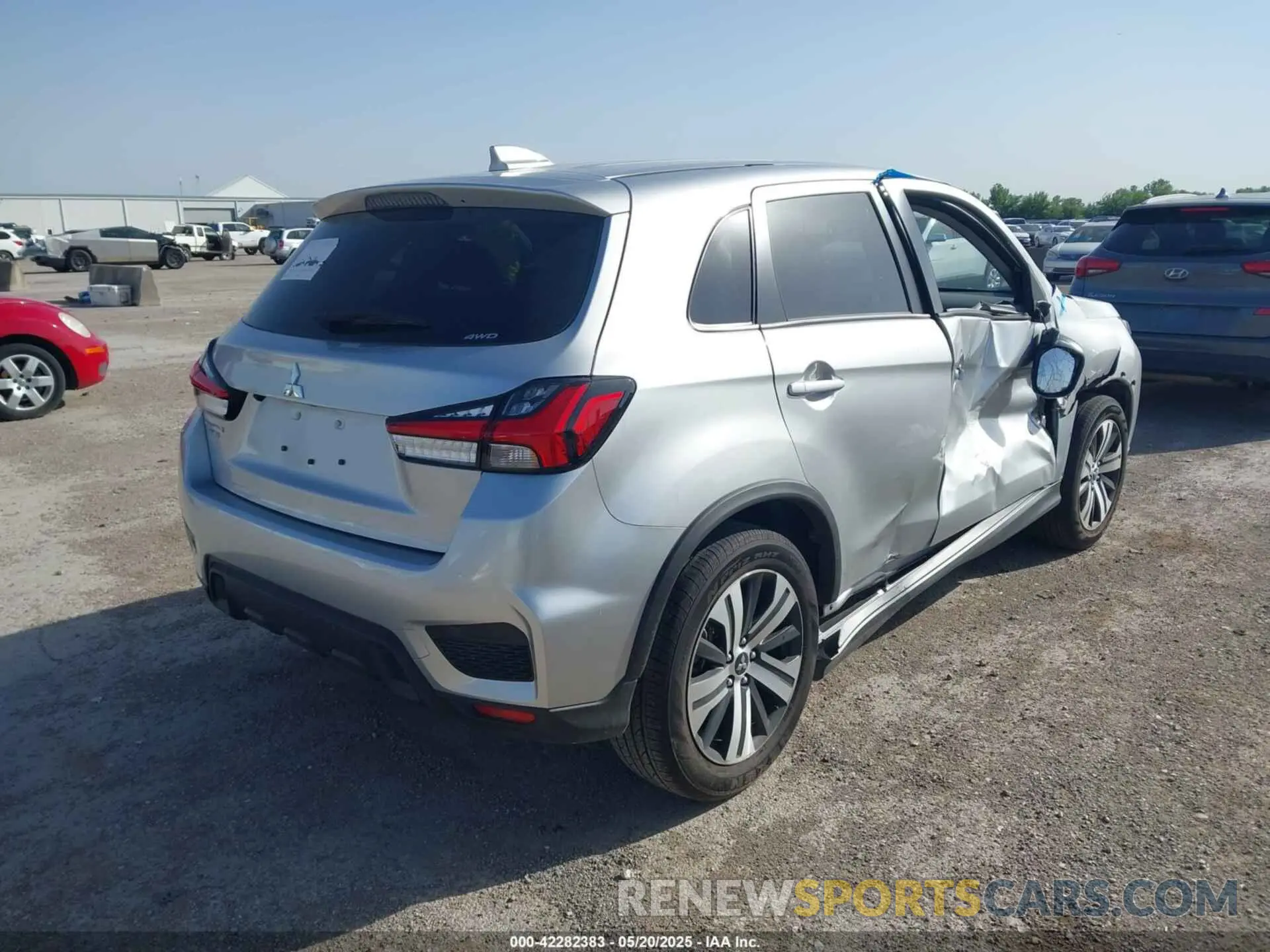 4 Photograph of a damaged car JA4ARUAU8RU023089 MITSUBISHI OUTLANDER SPORT 2024