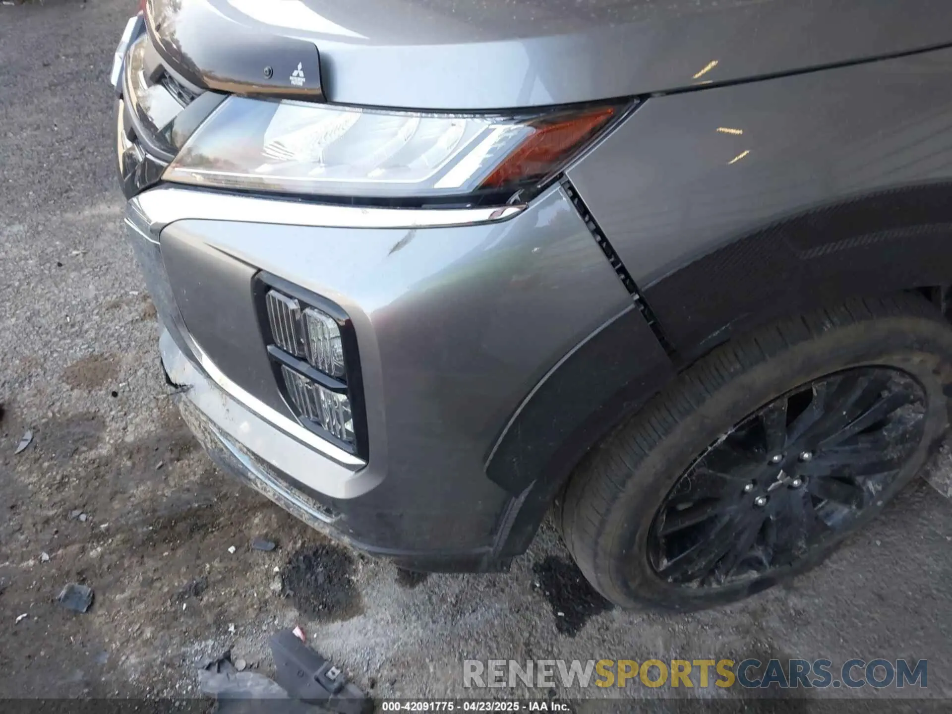 17 Photograph of a damaged car JA4ARUAU9RU004955 MITSUBISHI OUTLANDER SPORT 2024