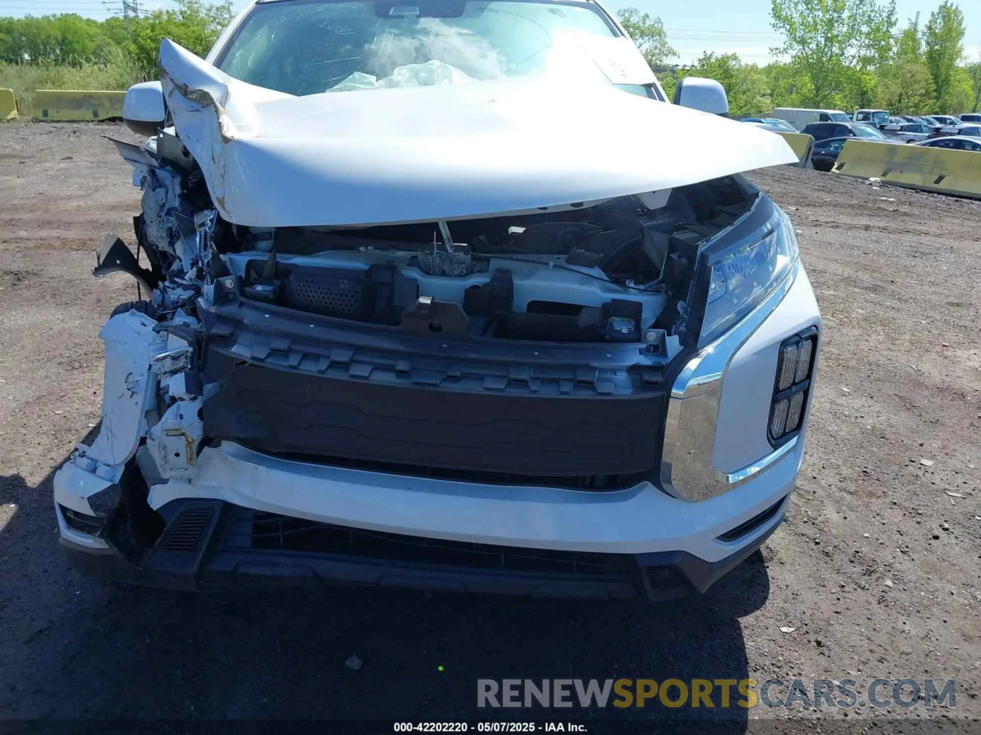 6 Photograph of a damaged car JA4ARUAU9RU014031 MITSUBISHI OUTLANDER SPORT 2024