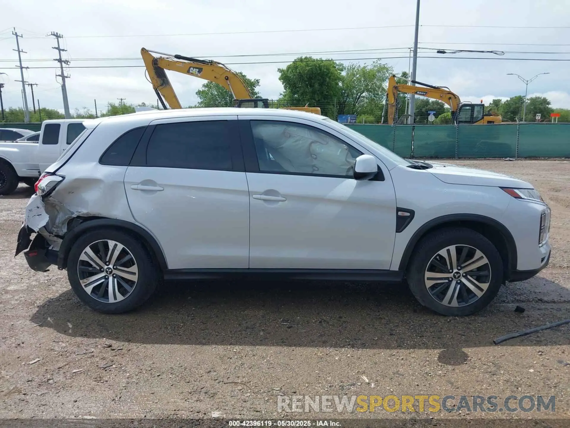 13 Photograph of a damaged car JA4ARUAU9RU016345 MITSUBISHI OUTLANDER SPORT 2024