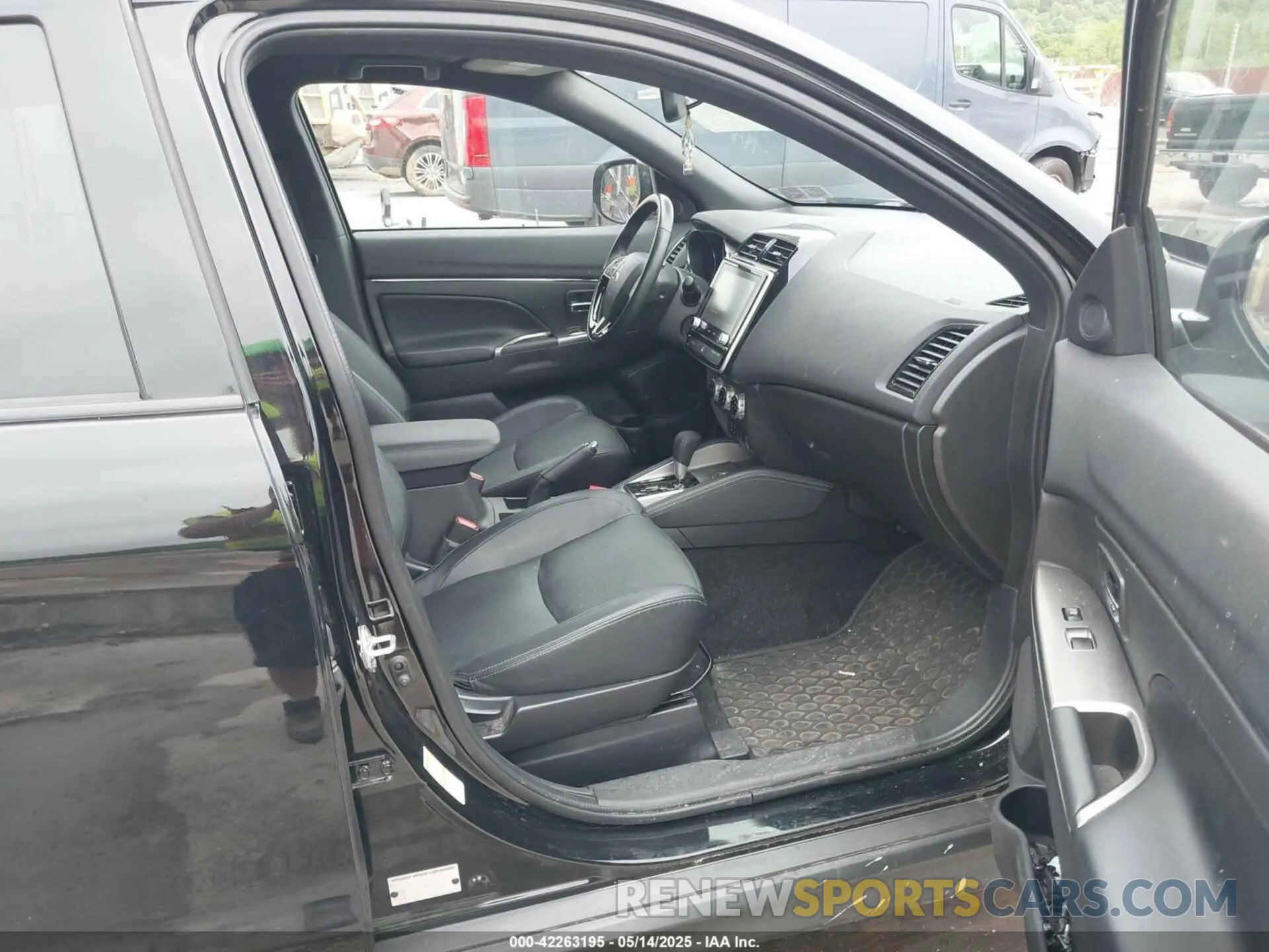 5 Photograph of a damaged car JA4ARVAW8RU009720 MITSUBISHI OUTLANDER SPORT 2024