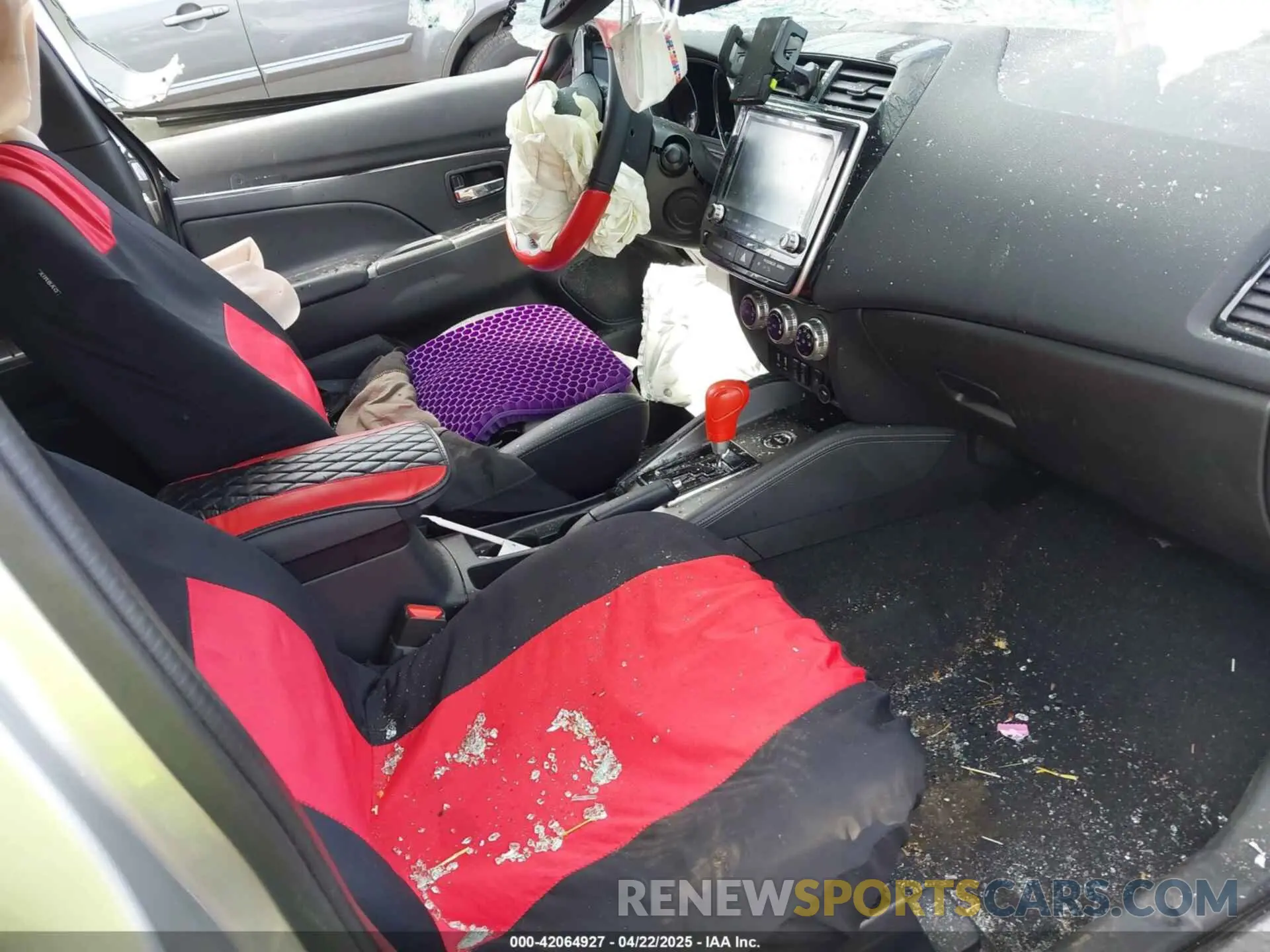 5 Photograph of a damaged car JA4ARVAWXRU011842 MITSUBISHI OUTLANDER SPORT 2024