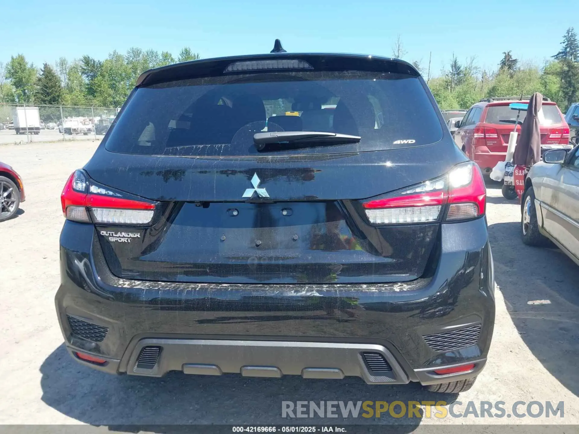 17 Photograph of a damaged car JA4ARUAU1SU003997 MITSUBISHI OUTLANDER SPORT 2025