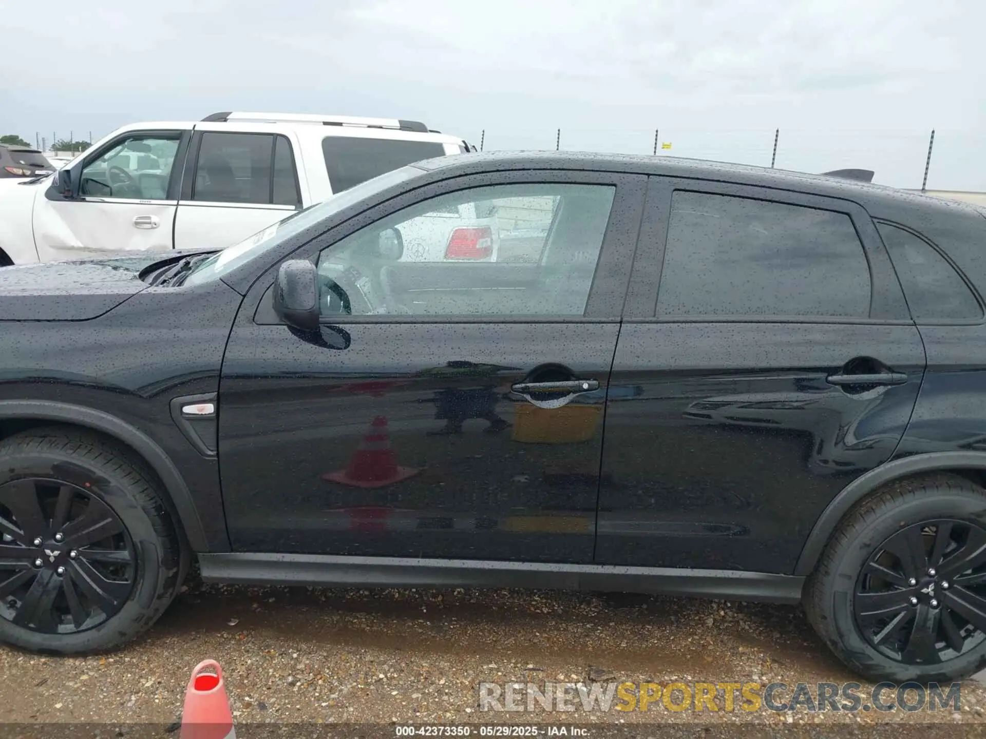 14 Photograph of a damaged car JA4ARUAU5SU001492 MITSUBISHI OUTLANDER SPORT 2025