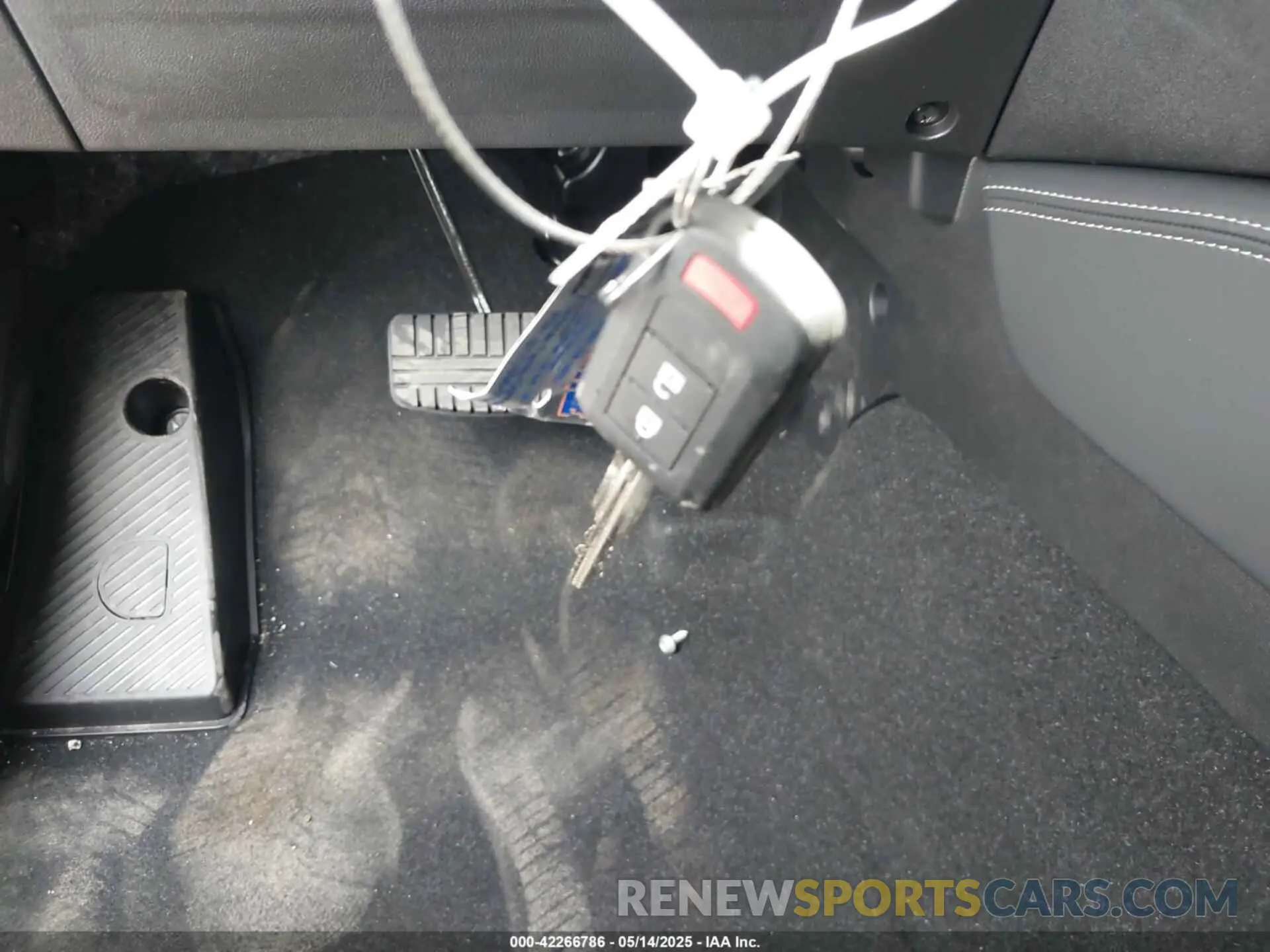11 Photograph of a damaged car JA4ARUAU5SU002870 MITSUBISHI OUTLANDER SPORT 2025