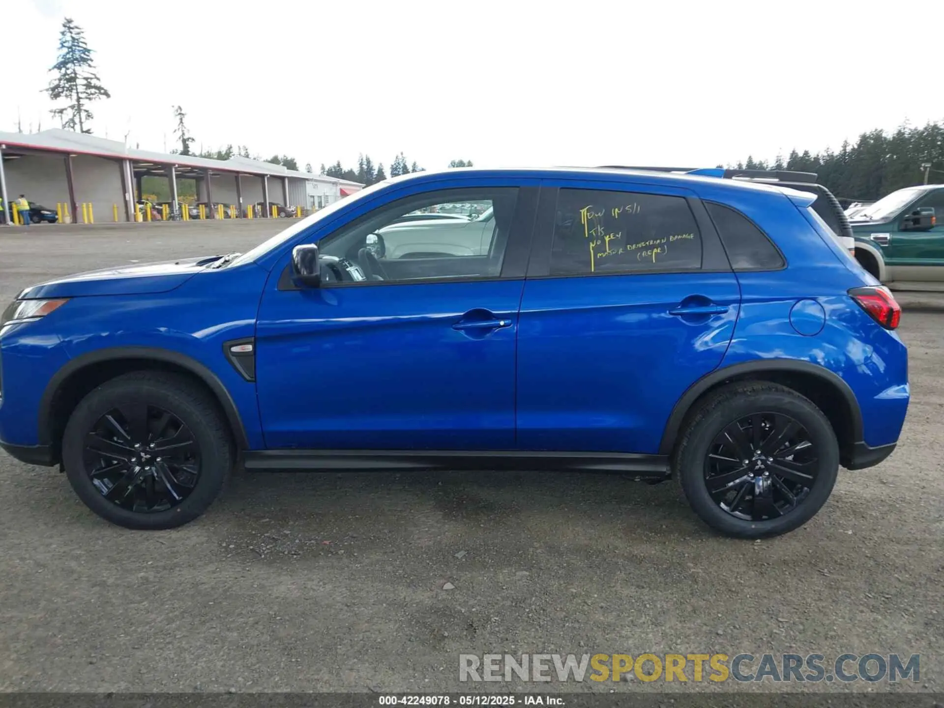 14 Photograph of a damaged car JA4ARUAU9SU005299 MITSUBISHI OUTLANDER SPORT 2025