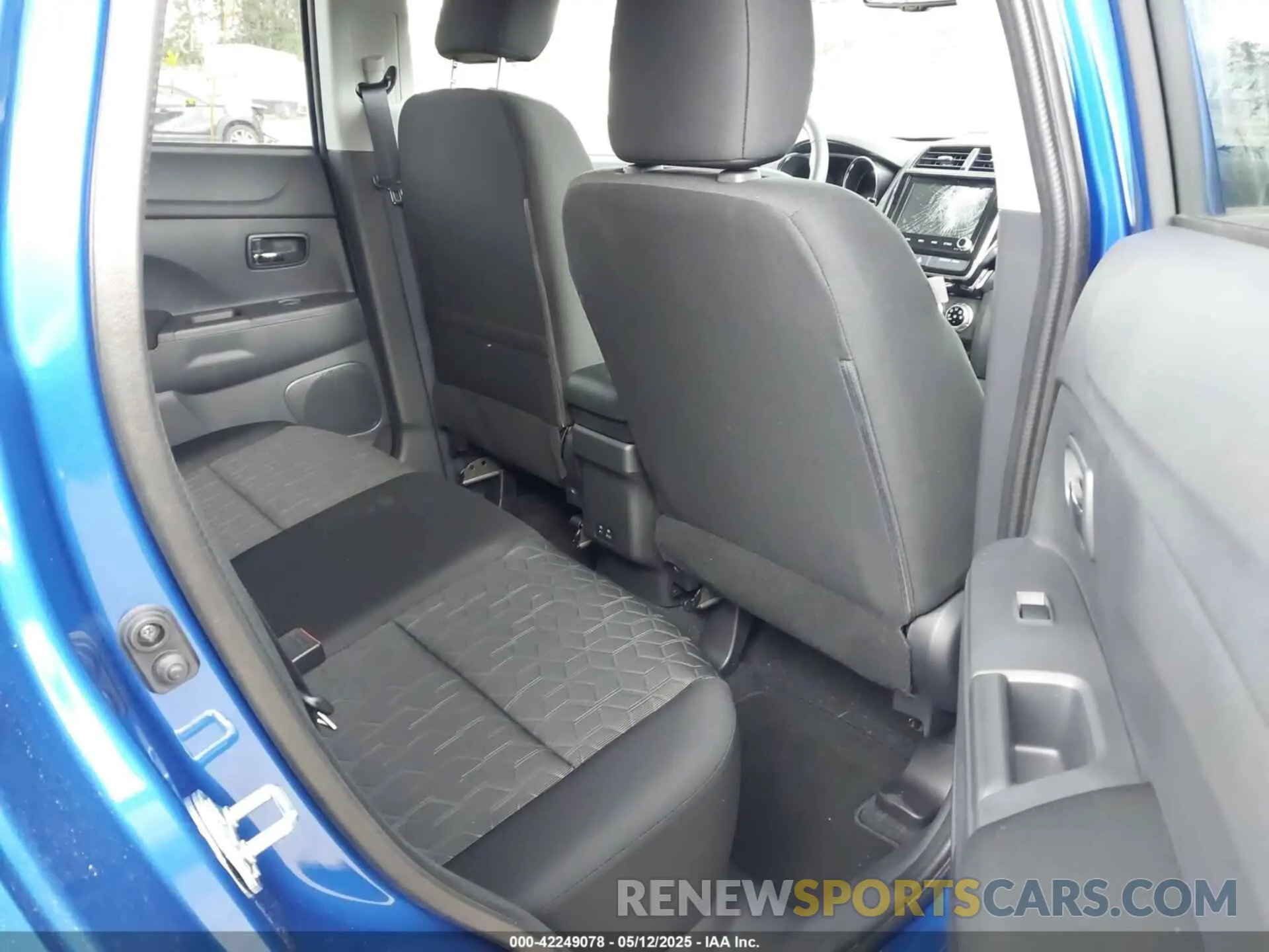 8 Photograph of a damaged car JA4ARUAU9SU005299 MITSUBISHI OUTLANDER SPORT 2025