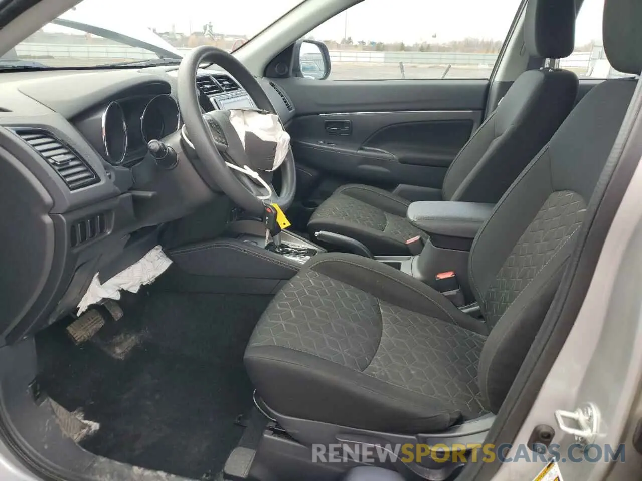 7 Photograph of a damaged car JA4AHUAU3NU604562 MITSUBISHI RVR ES 2022