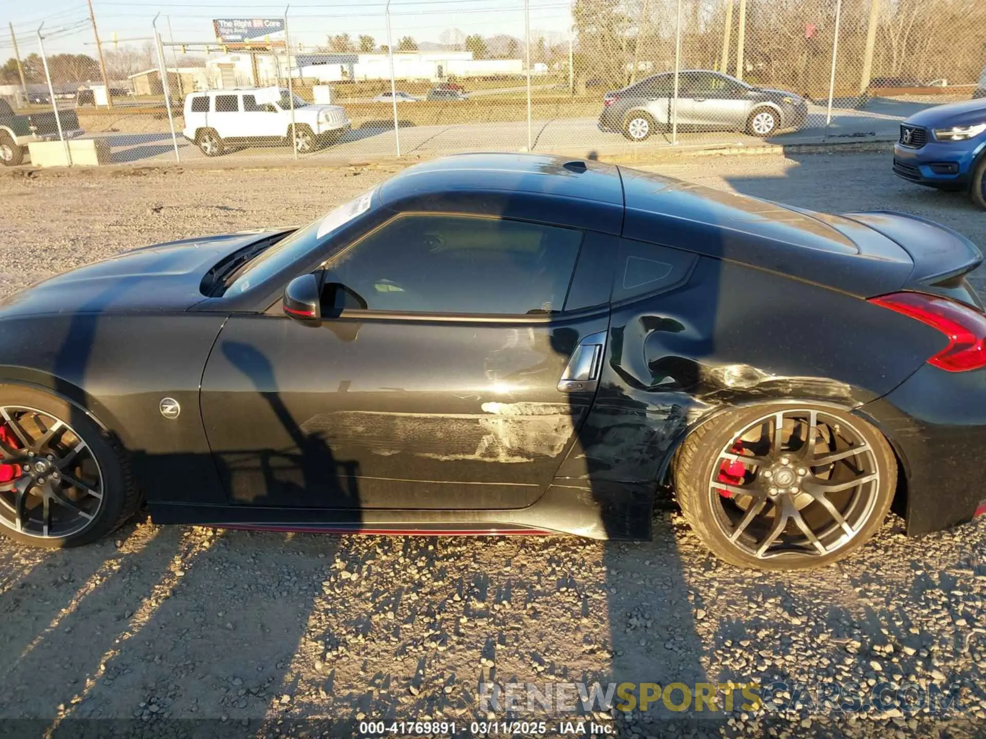 14 Photograph of a damaged car JN1AZ4EH0KM420226 NISSAN 370Z 2019