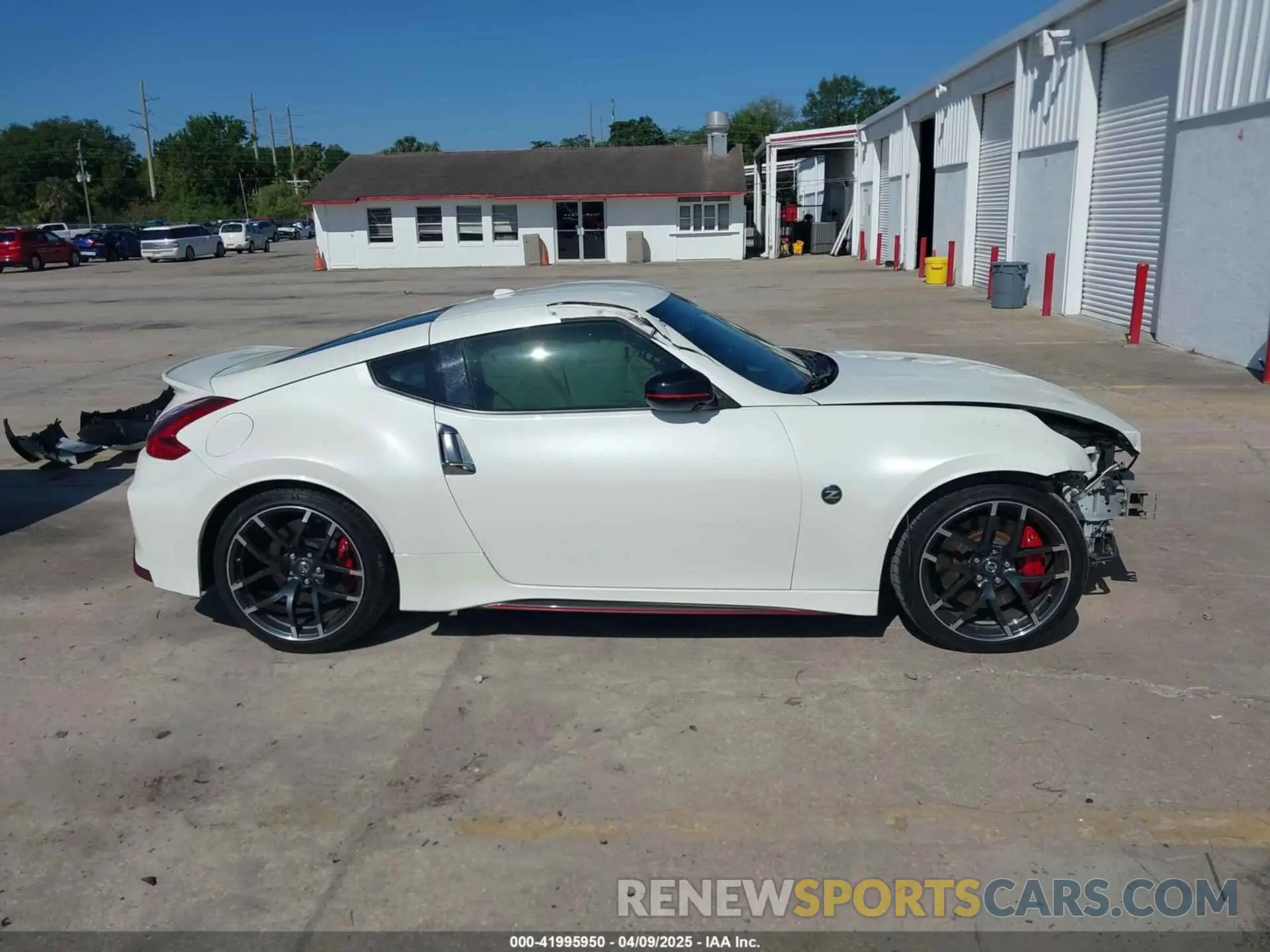 14 Photograph of a damaged car JN1AZ4EH1KM420123 NISSAN 370Z 2019
