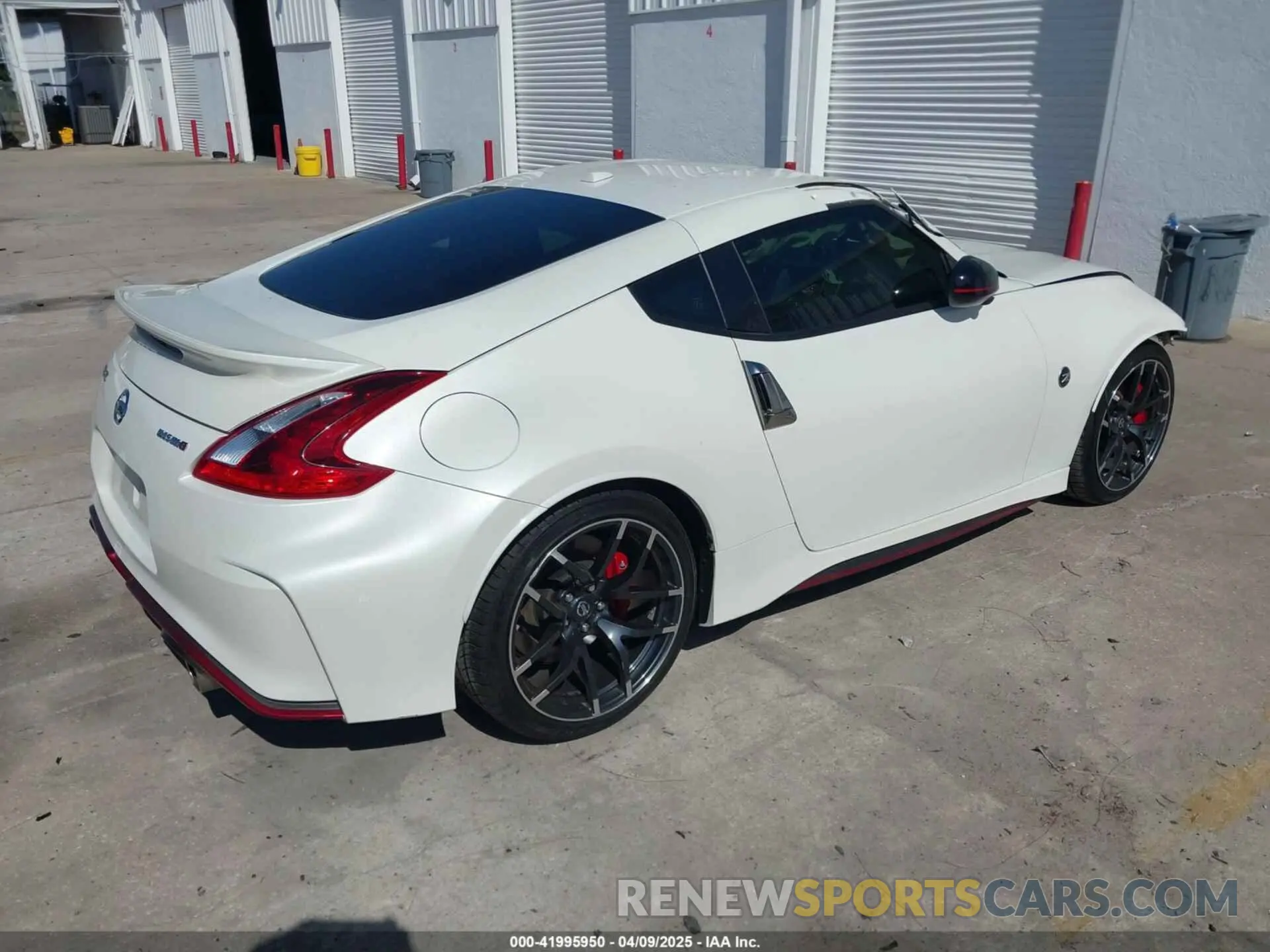 4 Photograph of a damaged car JN1AZ4EH1KM420123 NISSAN 370Z 2019