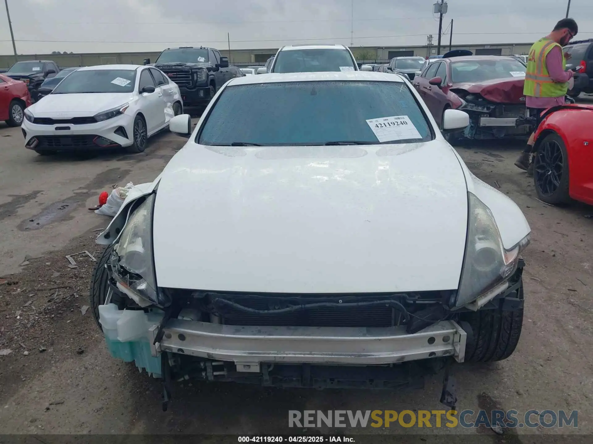 12 Photograph of a damaged car JN1AZ4EH8KM420720 NISSAN 370Z 2019
