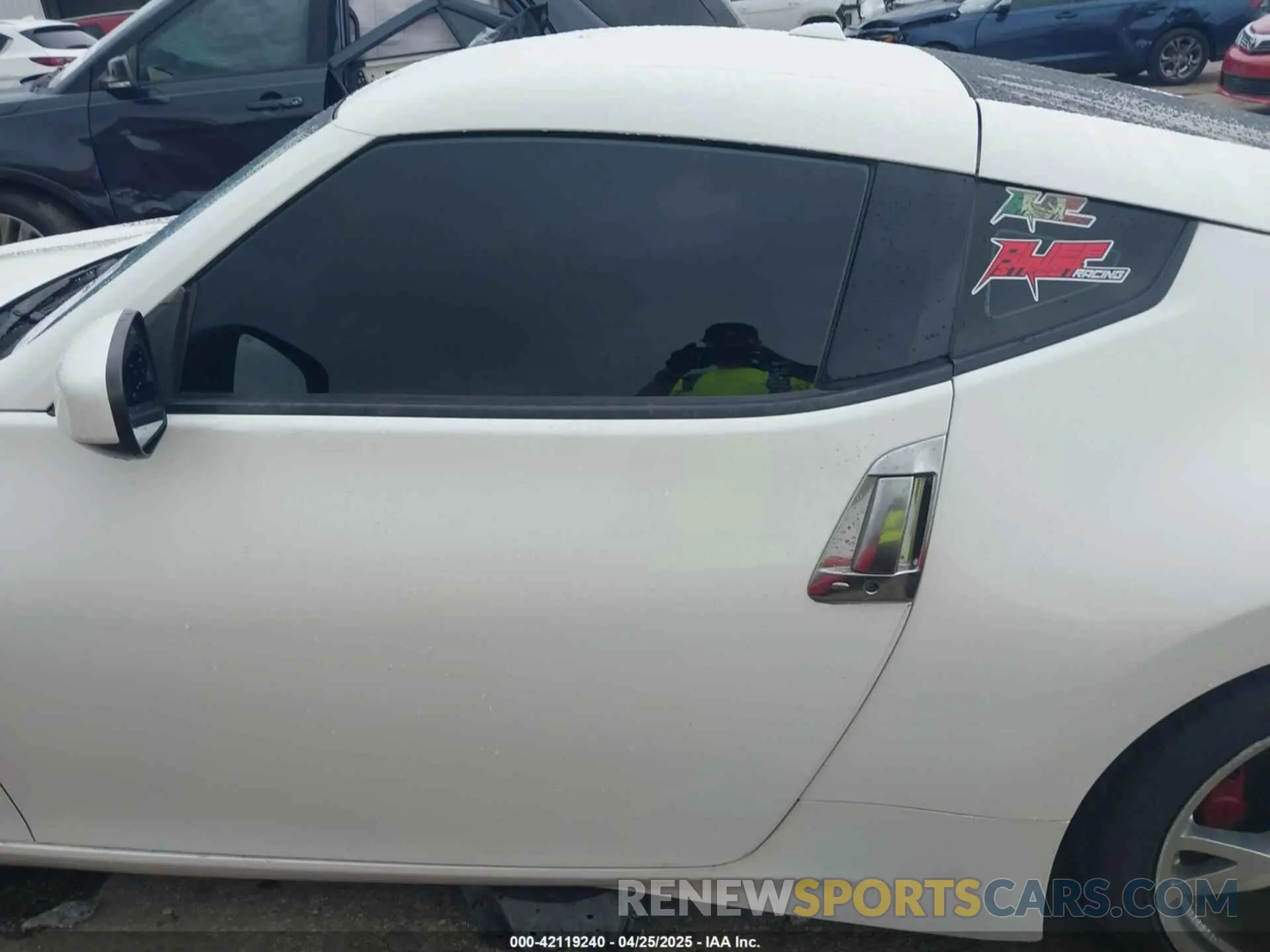 14 Photograph of a damaged car JN1AZ4EH8KM420720 NISSAN 370Z 2019