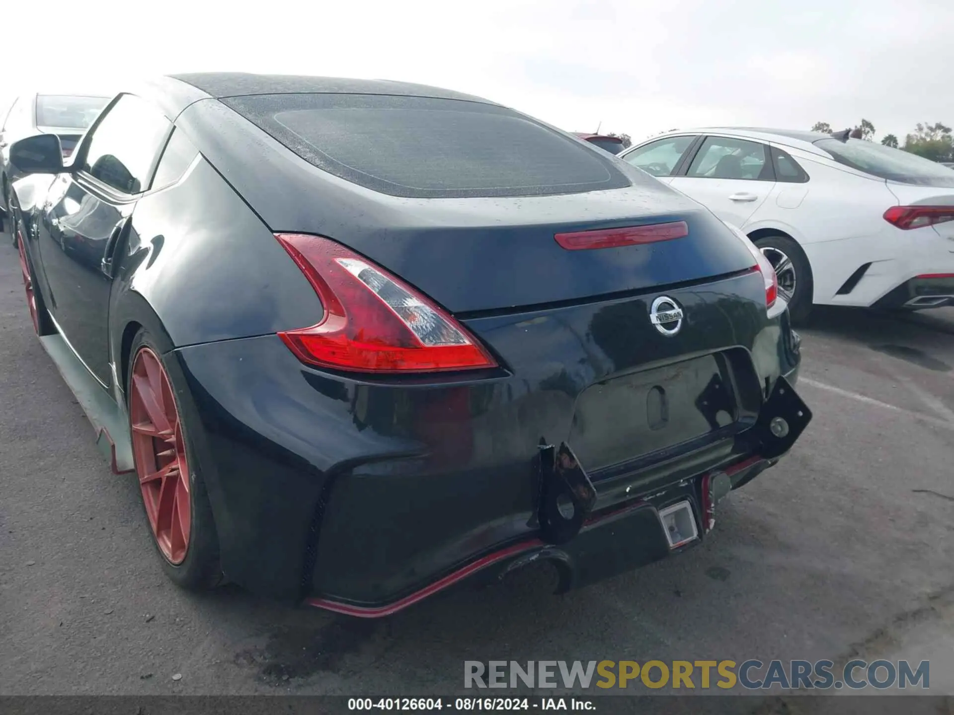 17 Photograph of a damaged car JN1AZ4EH1LM822208 NISSAN 370Z 2020