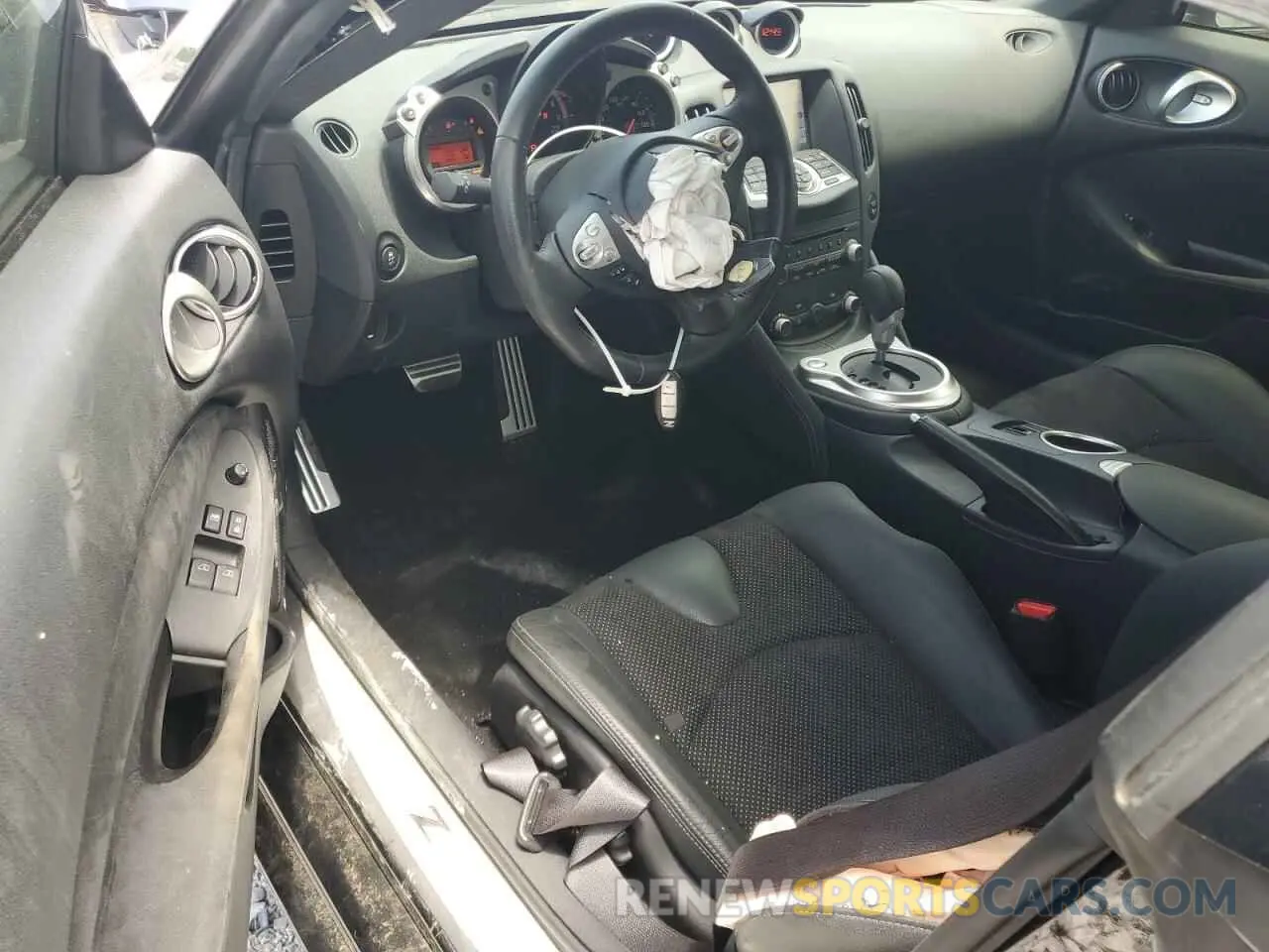8 Photograph of a damaged car JN1AZ4EH3LM822727 NISSAN 370Z 2020