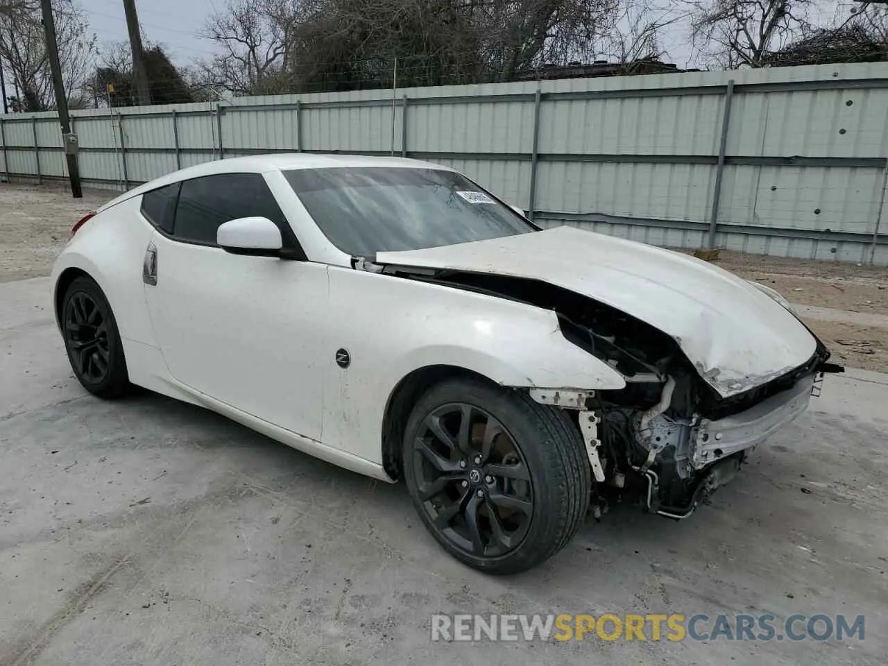 4 Photograph of a damaged car JN1AZ4EH4LM821733 NISSAN 370Z 2020