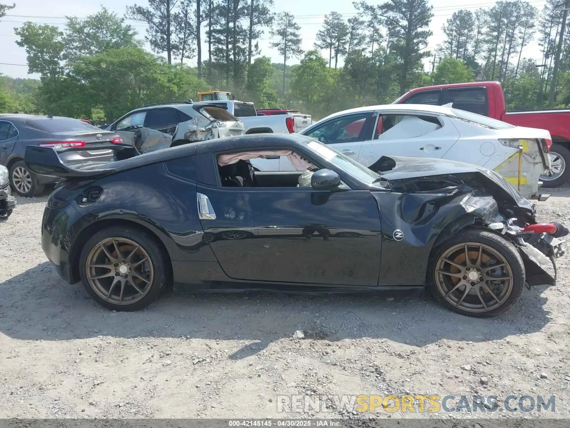 12 Photograph of a damaged car JN1AZ4EH4LM822722 NISSAN 370Z 2020
