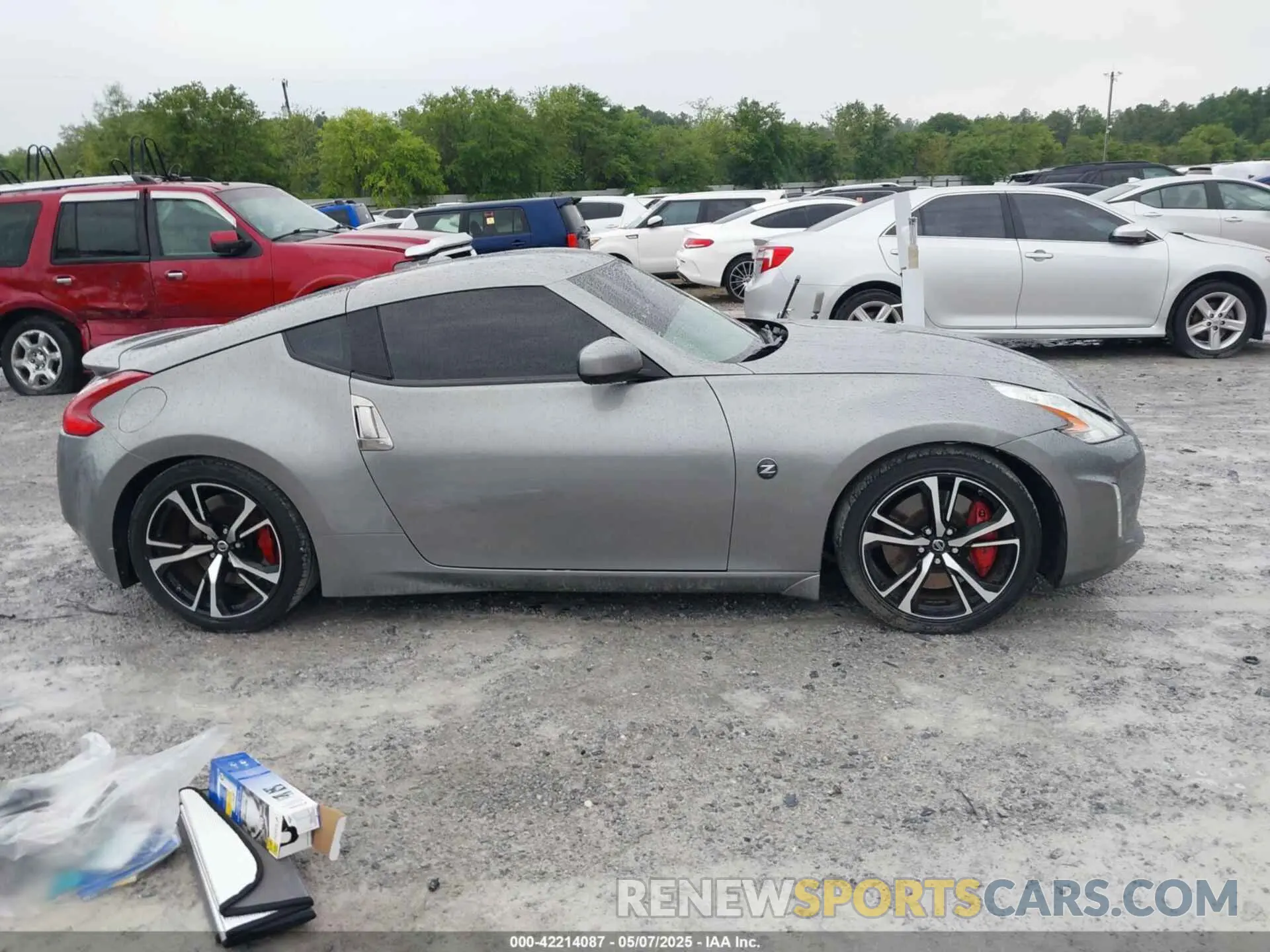 13 Photograph of a damaged car JN1AZ4EH9LM821033 NISSAN 370Z 2020