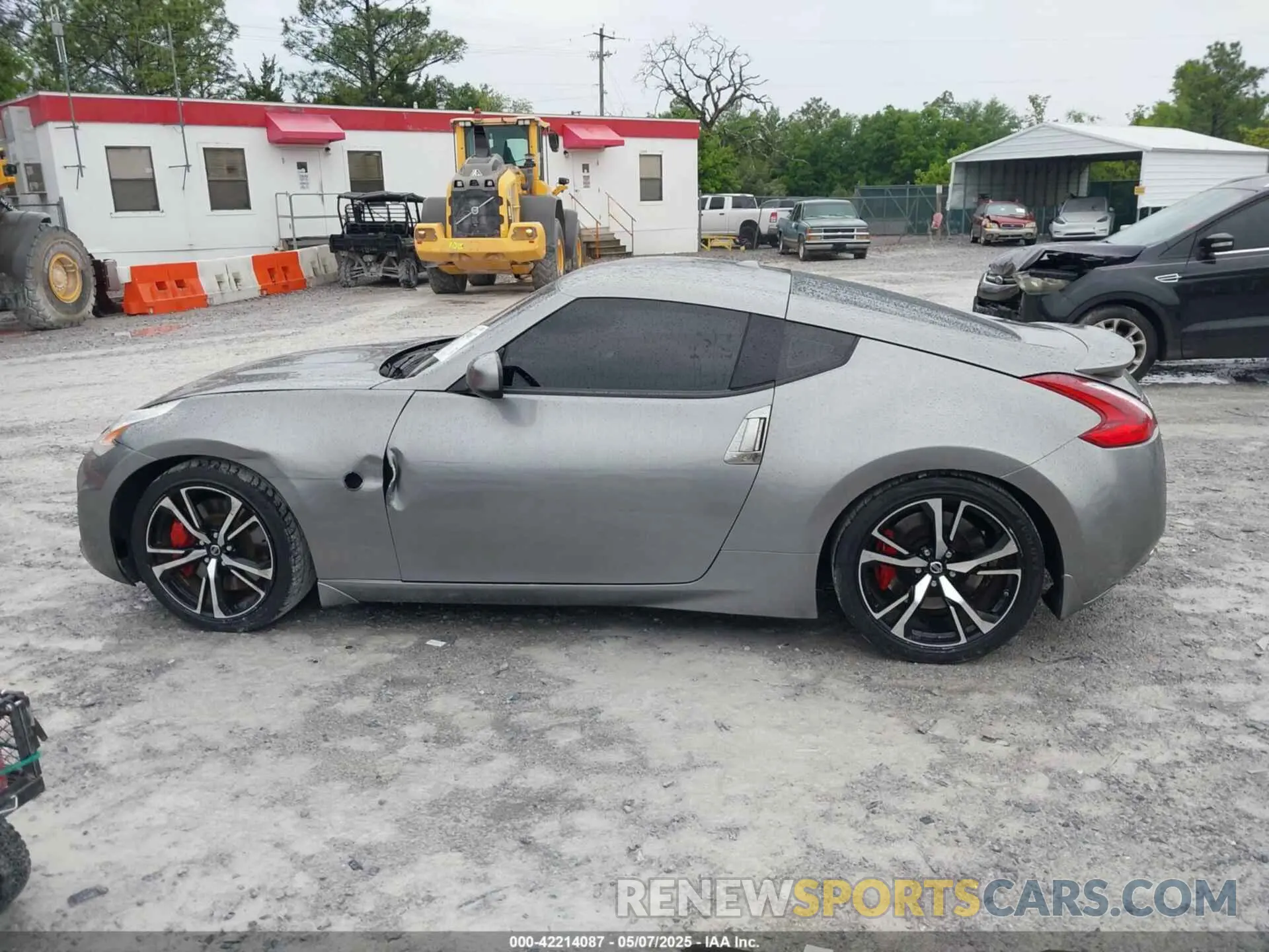 14 Photograph of a damaged car JN1AZ4EH9LM821033 NISSAN 370Z 2020