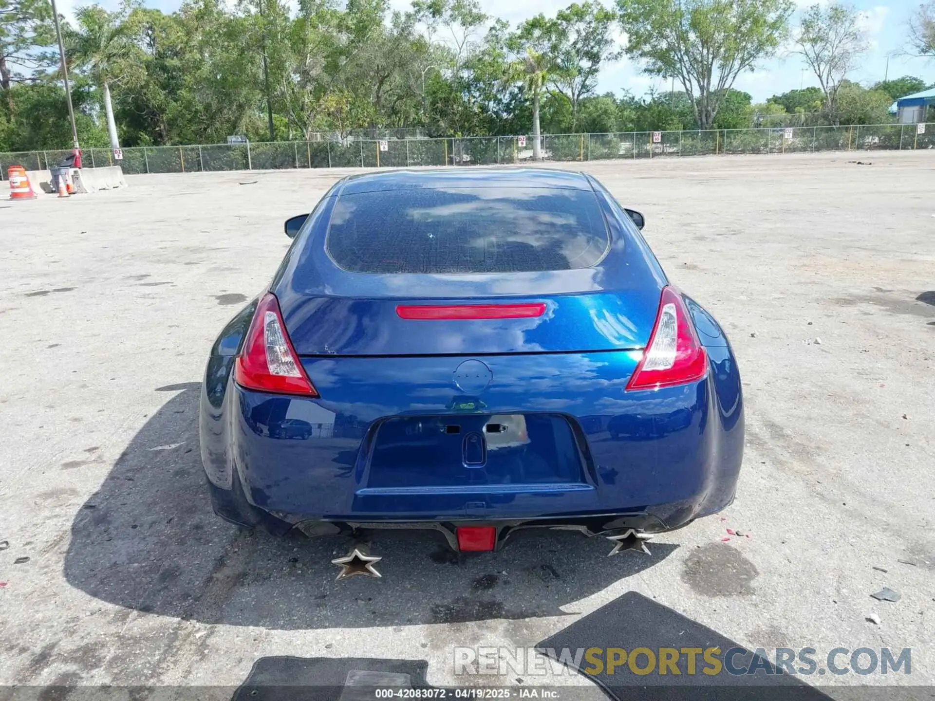 16 Photograph of a damaged car JN1AZ4EH9LM822893 NISSAN 370Z 2020