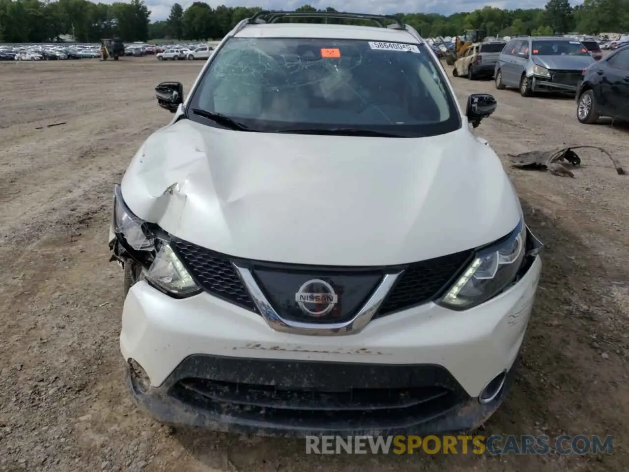 5 Photograph of a damaged car JN1BJ1CR2KW630076 NISSAN All Models 2019