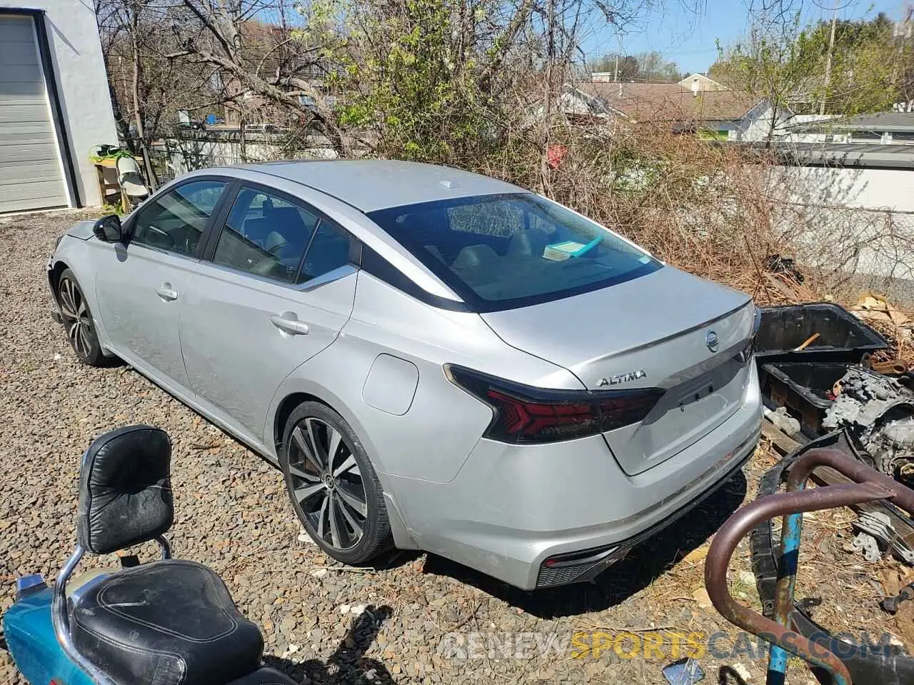 3 Photograph of a damaged car 1N4AL4CV2KC228860 NISSAN ALTIMA 2019