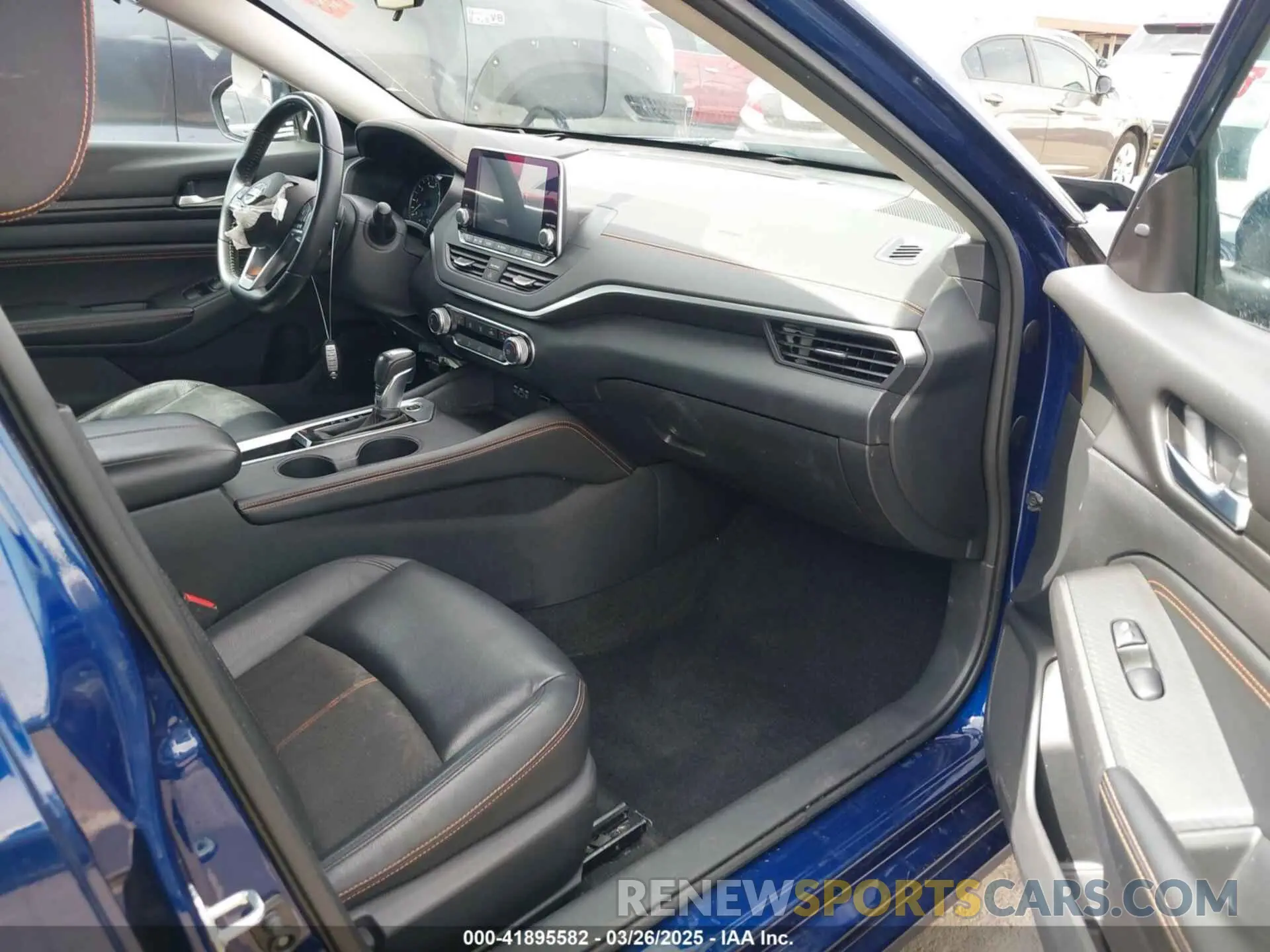 5 Photograph of a damaged car 1N4AL4CVXKC226595 NISSAN ALTIMA 2019