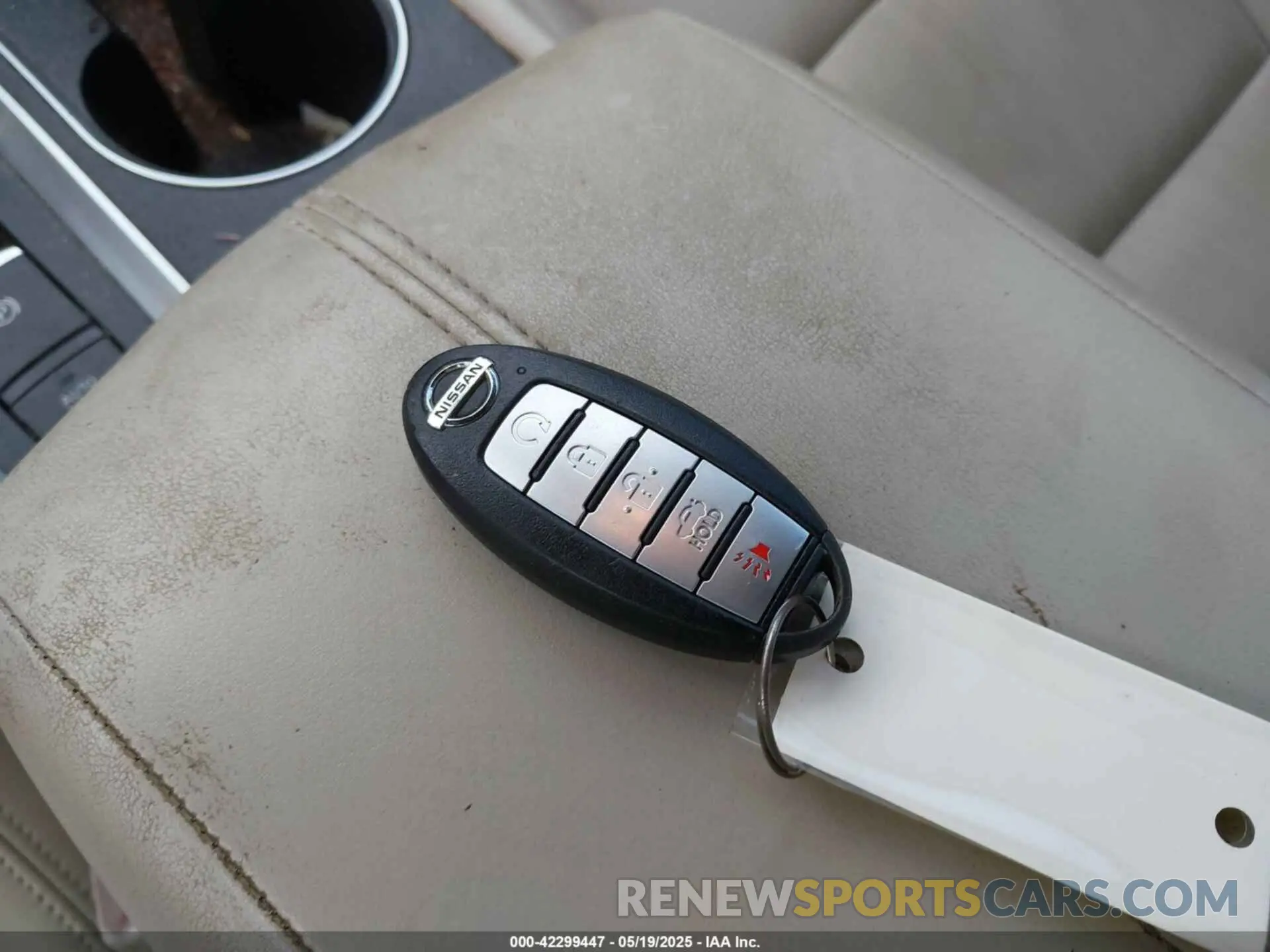 11 Photograph of a damaged car 1N4AL4FV3KC107444 NISSAN ALTIMA 2019