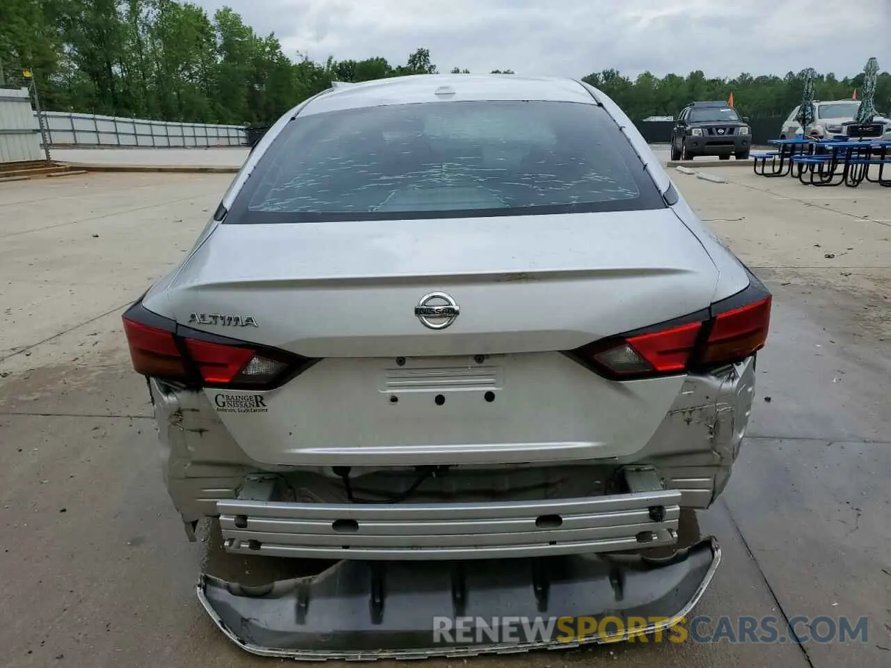 6 Photograph of a damaged car 1N4BL4BV0KC104754 NISSAN ALTIMA 2019
