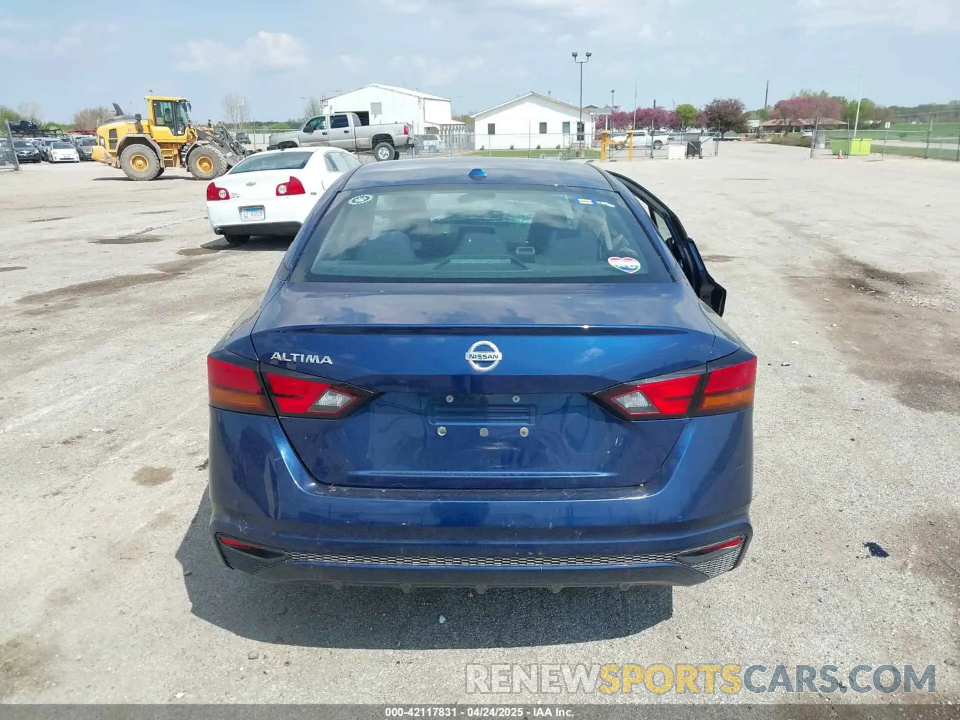 15 Photograph of a damaged car 1N4BL4BV0KC130741 NISSAN ALTIMA 2019