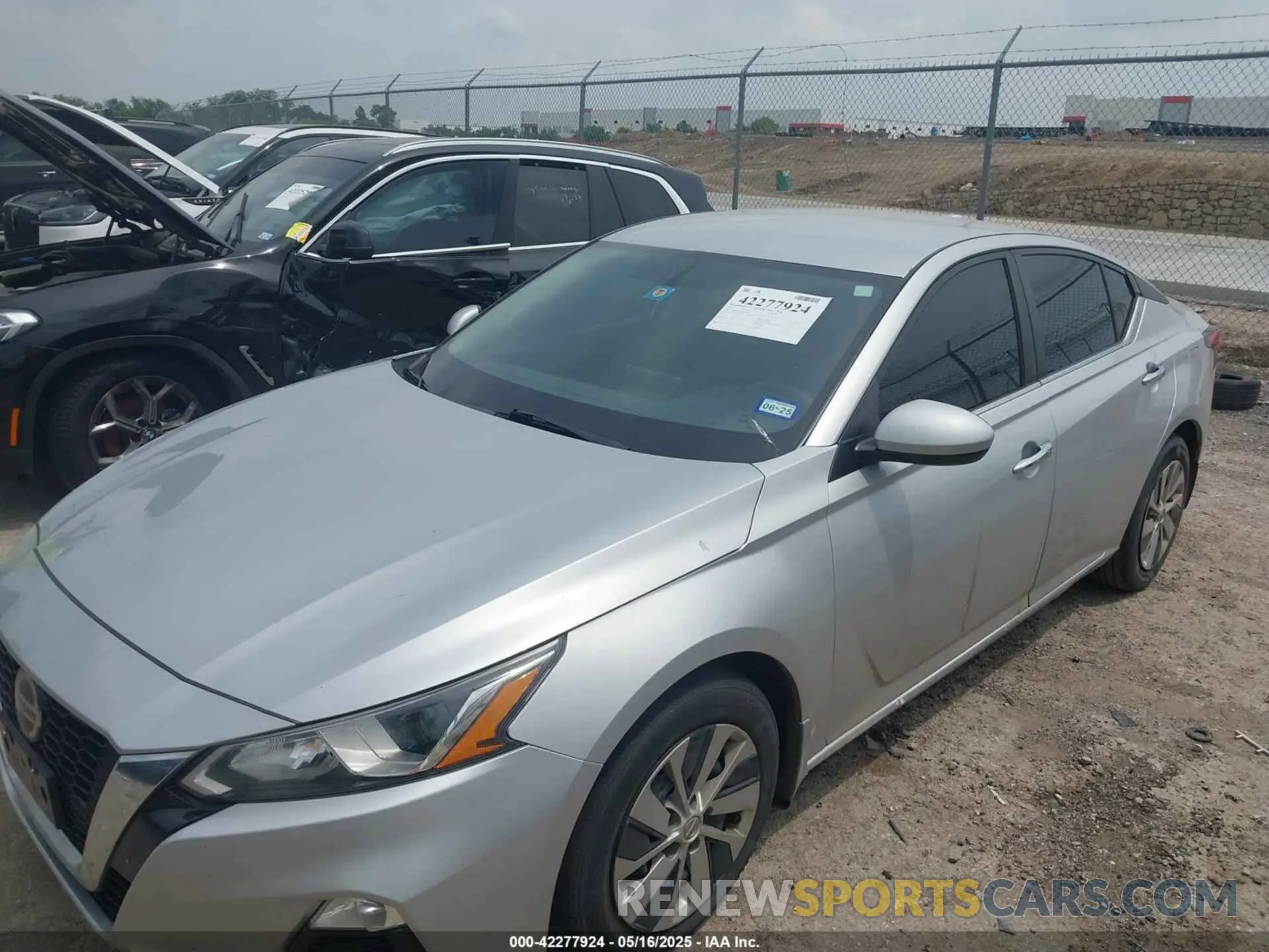 6 Photograph of a damaged car 1N4BL4BV0KC135227 NISSAN ALTIMA 2019