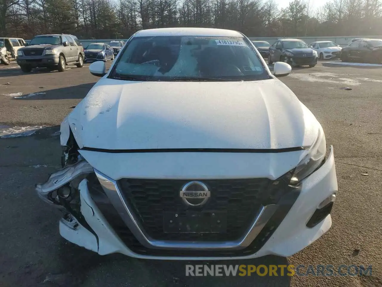 5 Photograph of a damaged car 1N4BL4BV0KC175095 NISSAN ALTIMA 2019