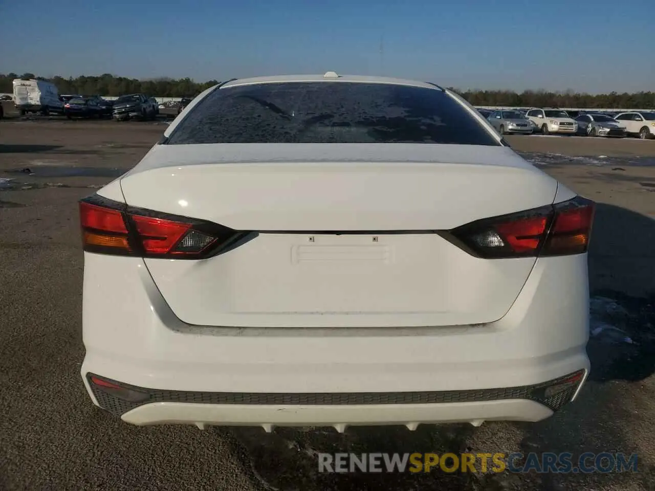 6 Photograph of a damaged car 1N4BL4BV0KC175095 NISSAN ALTIMA 2019