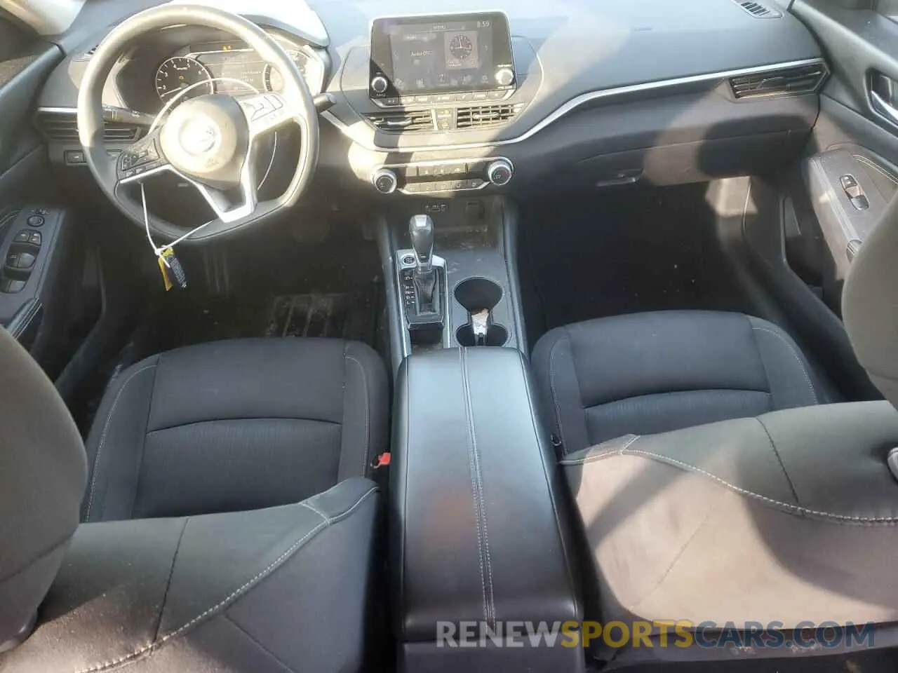 8 Photograph of a damaged car 1N4BL4BV0KC175095 NISSAN ALTIMA 2019
