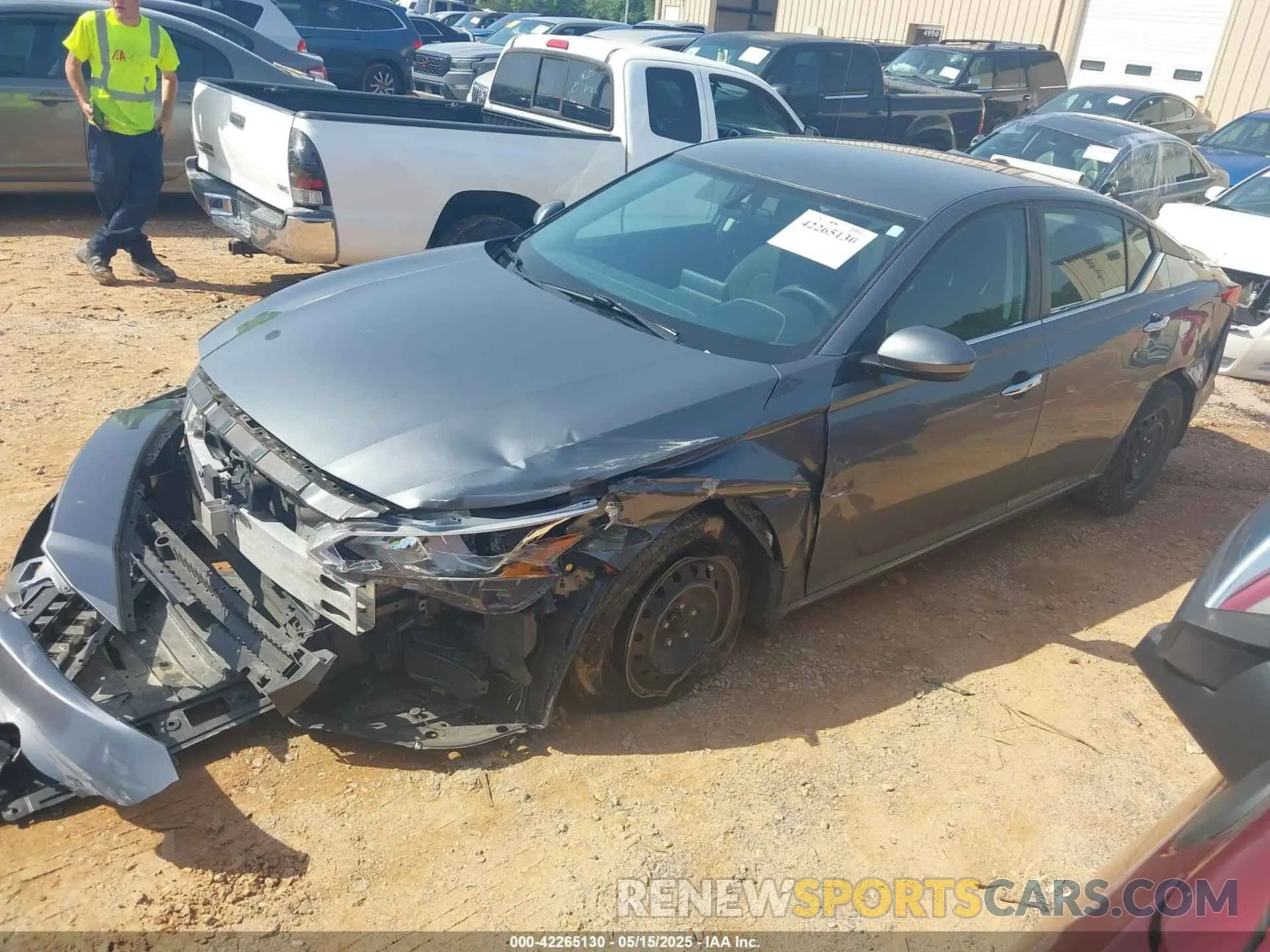 2 Photograph of a damaged car 1N4BL4BV0KC188011 NISSAN ALTIMA 2019