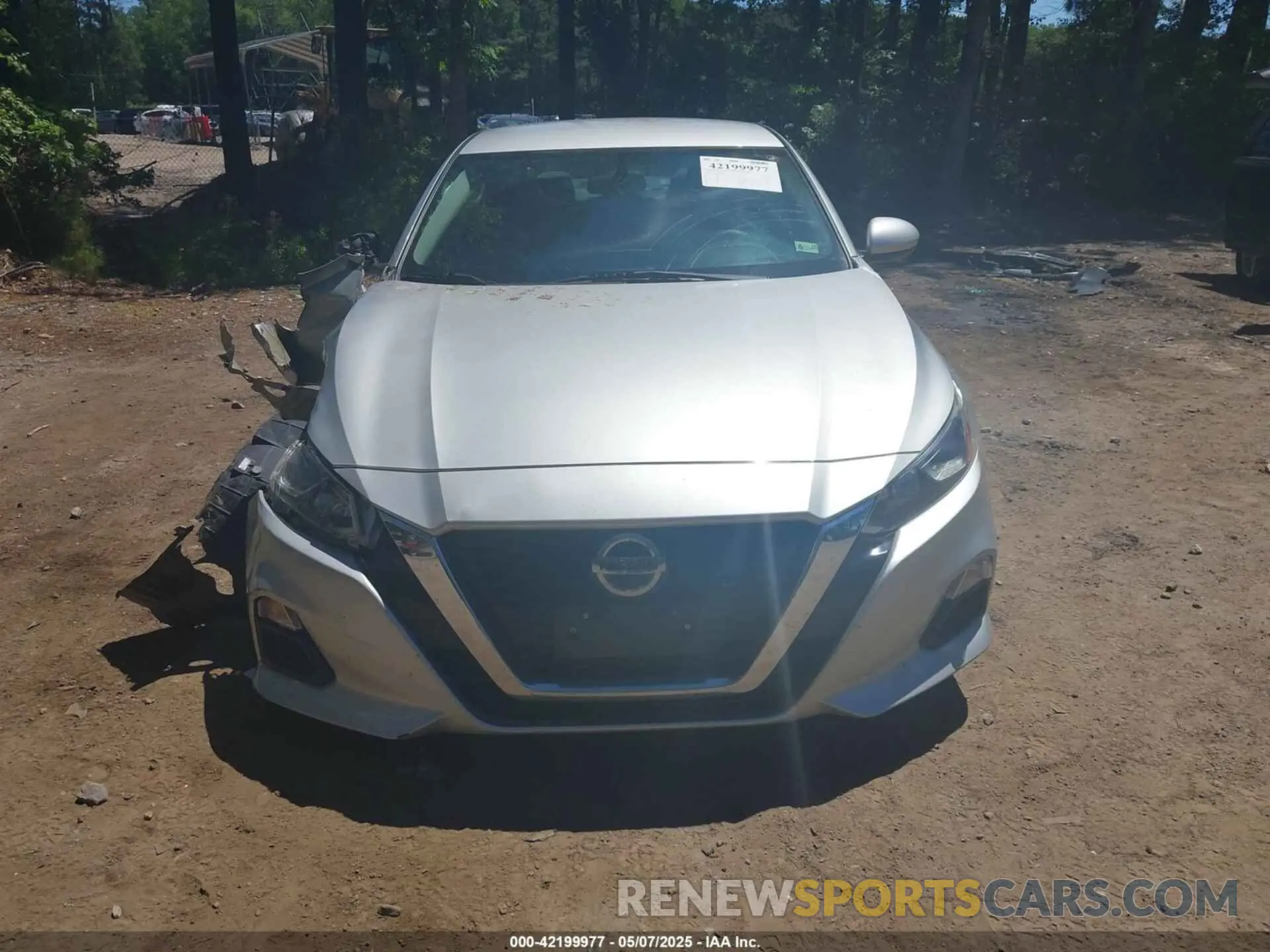 12 Photograph of a damaged car 1N4BL4BV0KC199817 NISSAN ALTIMA 2019