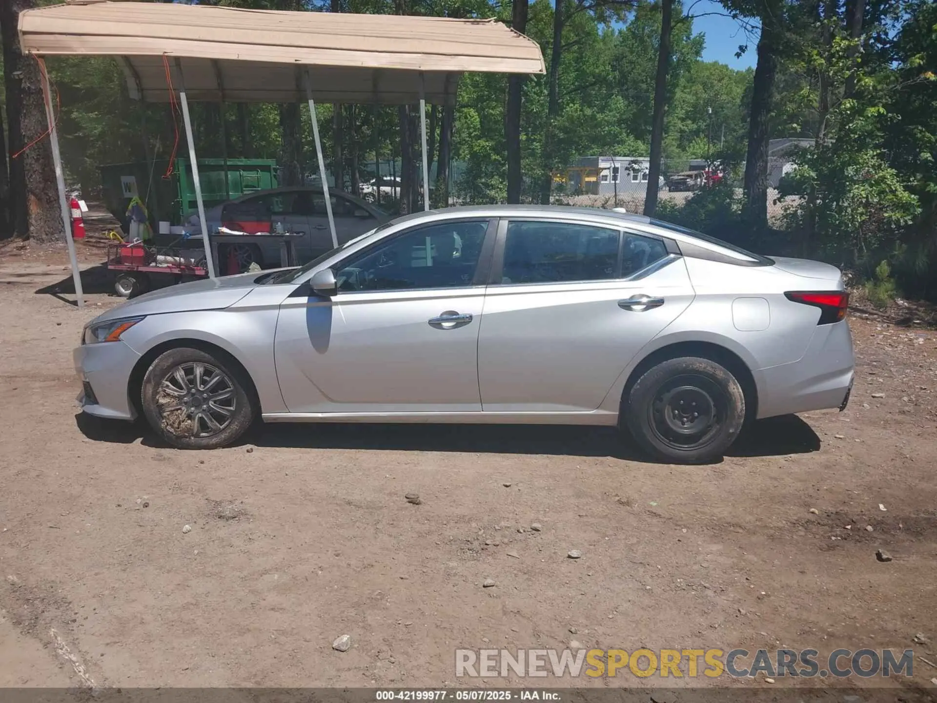 14 Photograph of a damaged car 1N4BL4BV0KC199817 NISSAN ALTIMA 2019