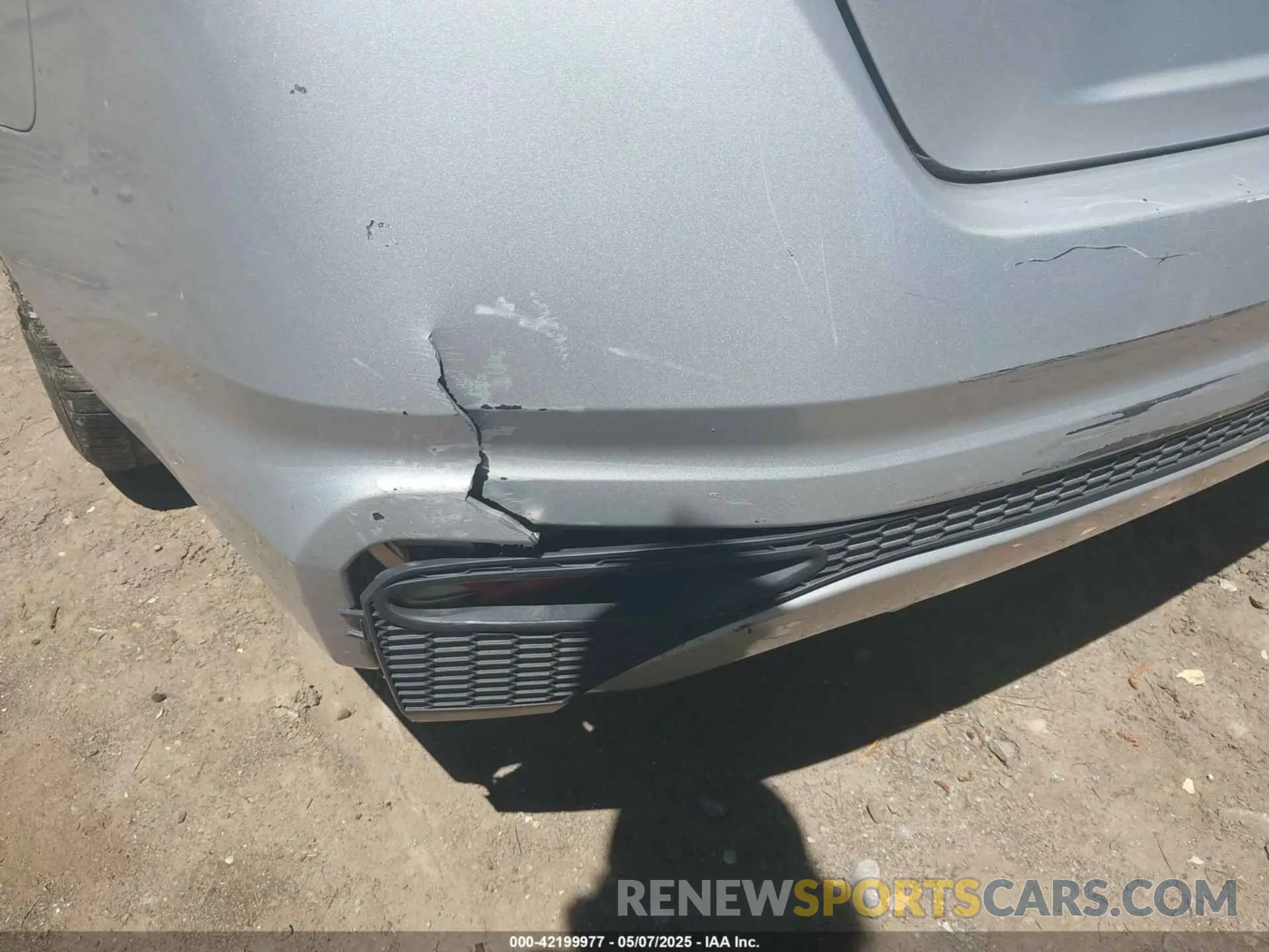 6 Photograph of a damaged car 1N4BL4BV0KC199817 NISSAN ALTIMA 2019