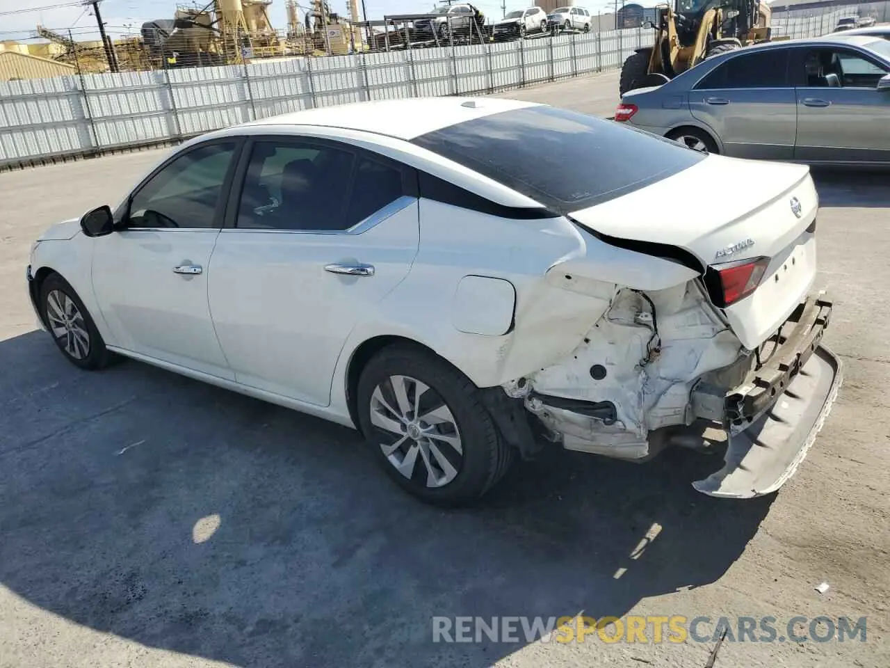 2 Photograph of a damaged car 1N4BL4BV0KC203106 NISSAN ALTIMA 2019