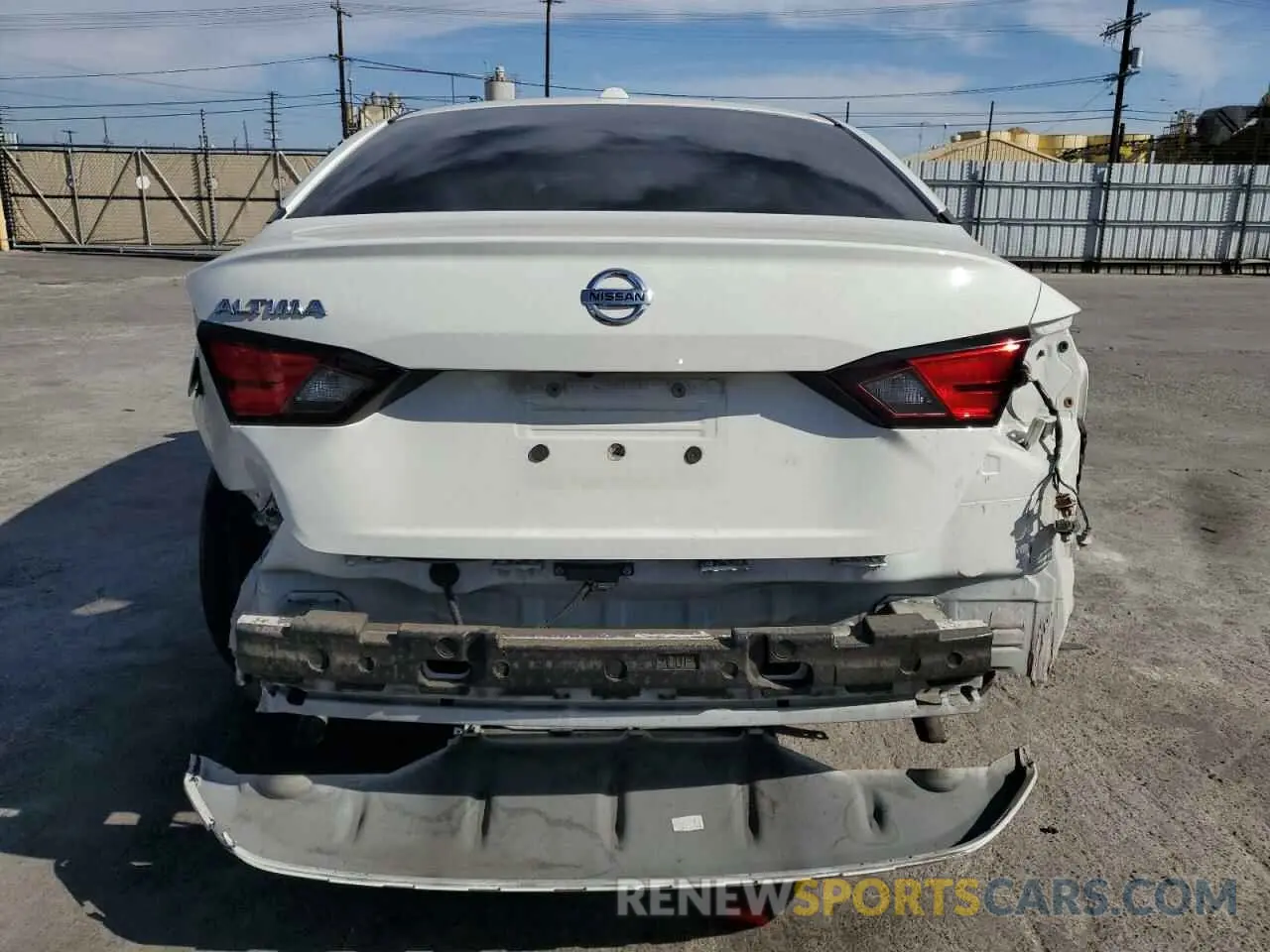 6 Photograph of a damaged car 1N4BL4BV0KC203106 NISSAN ALTIMA 2019