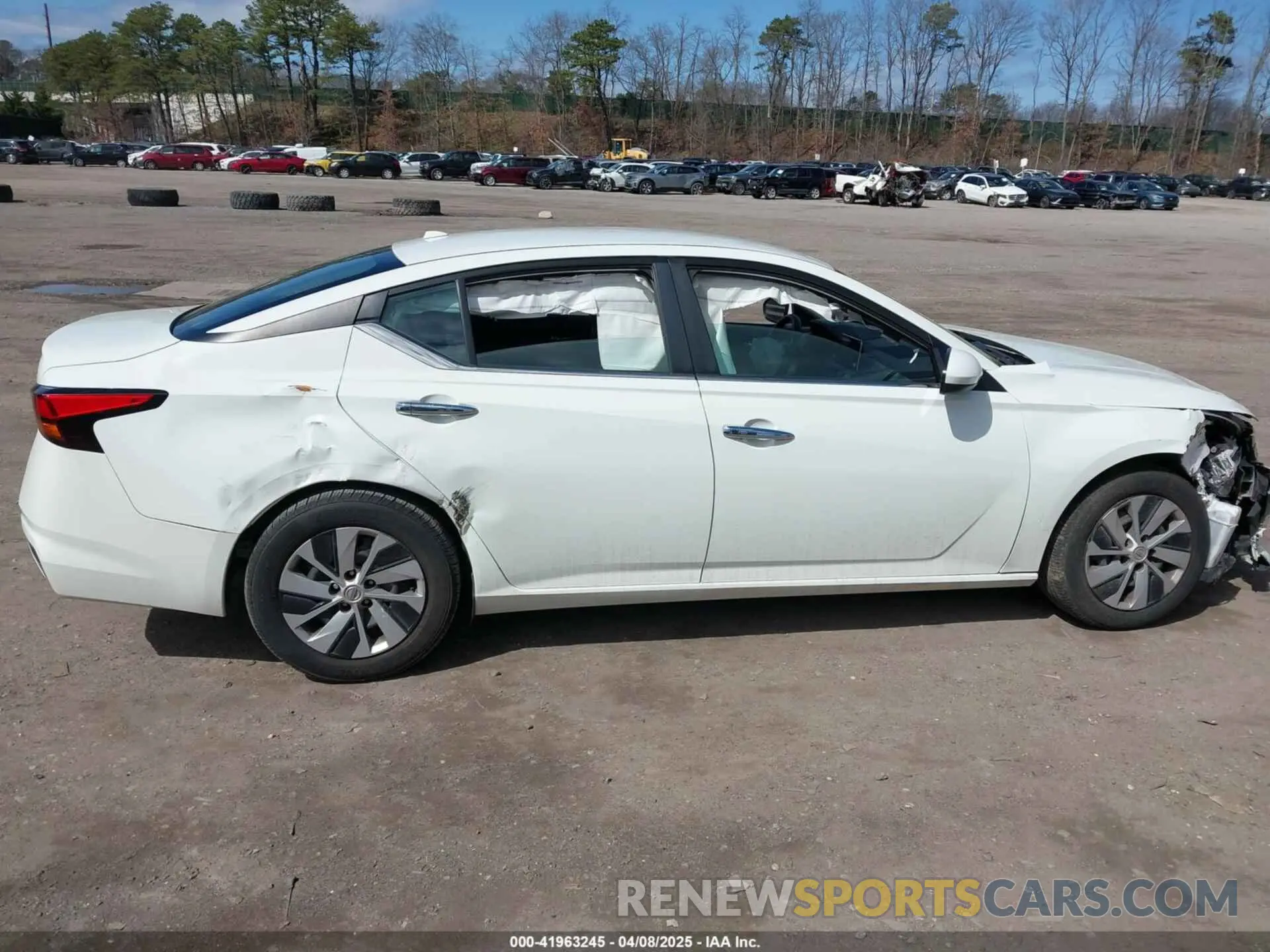 13 Photograph of a damaged car 1N4BL4BV0KC218219 NISSAN ALTIMA 2019